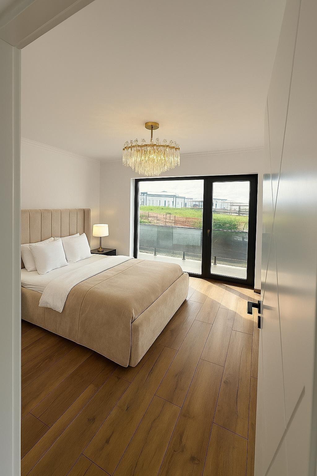 Casa , 4 camere, Rediu, 200 mp €220.000 Cod Oferta: 8065 - 9
