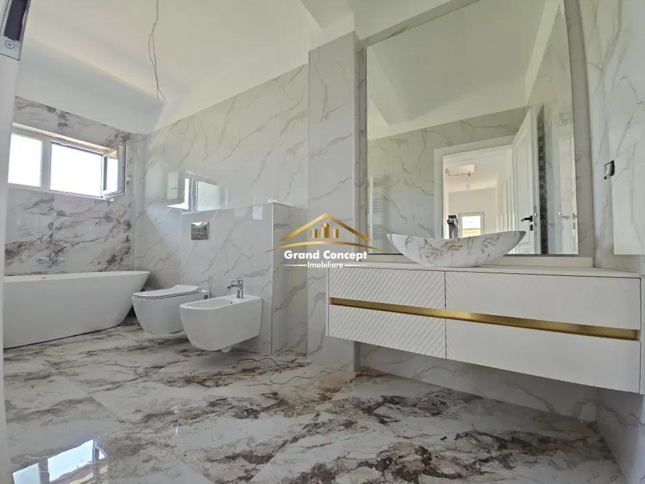 Casa, 4 camere cu Garaj, 164 mp, Valea Lupului , 320.000 Euro 11501 - 13