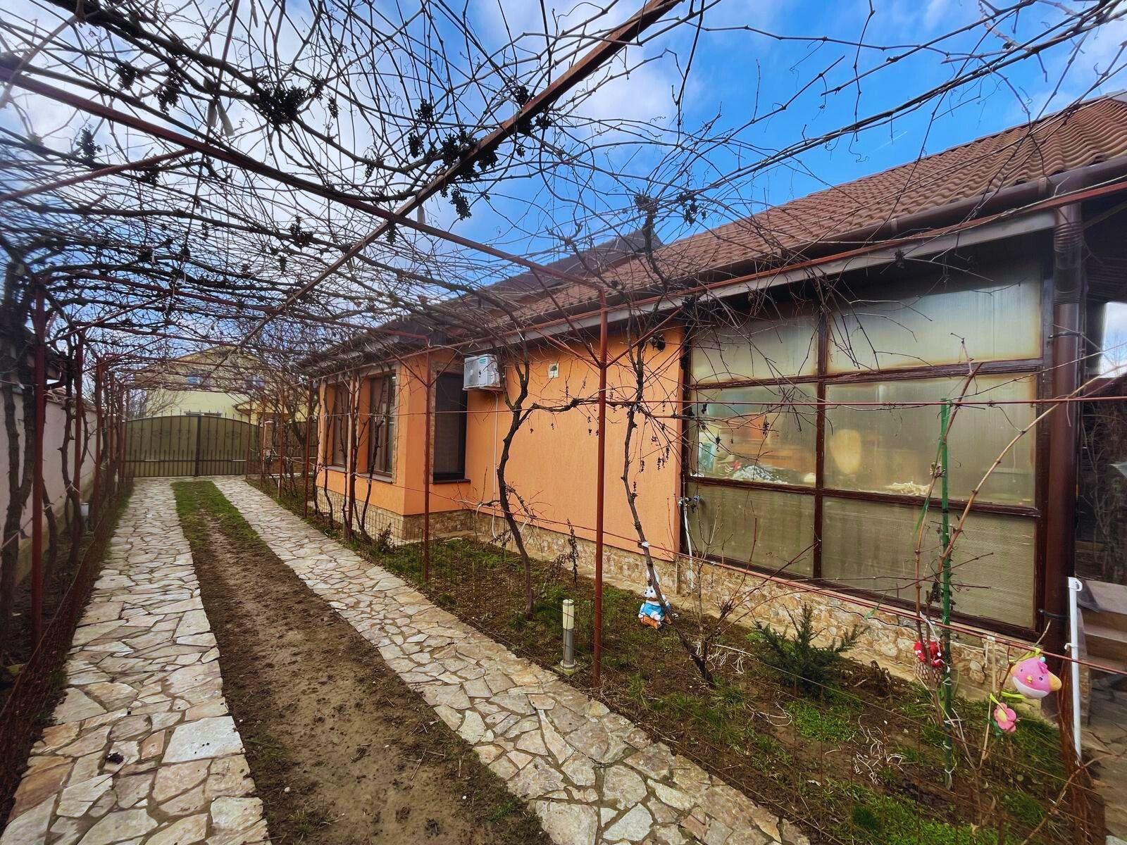 Casa Santandrei, zona linistita, gaz,curent,apa,teren 550 mp-208000Eur - 3