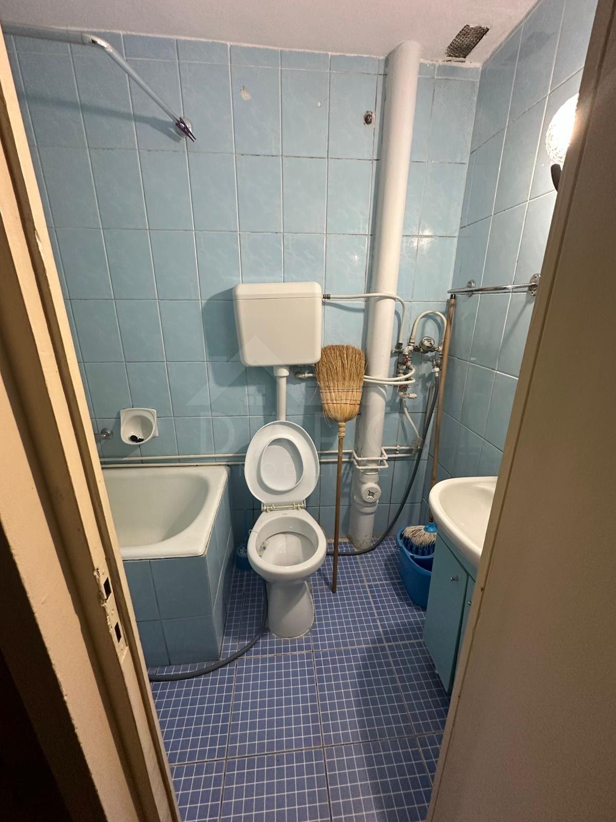 🏠 Ocazie! Apartament 2 camere cu balcon închis - 9