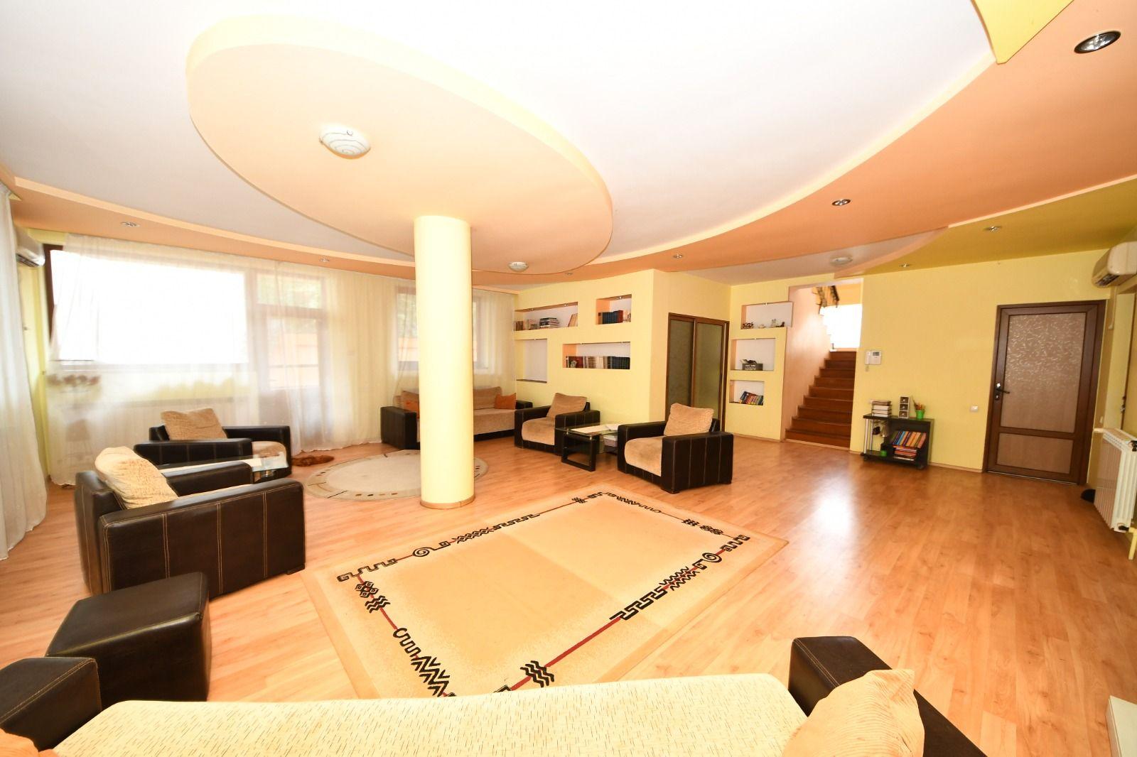 Vila spatioasa, pretabil pentru locuit/clinica, zona Micro 17 – Galati - 38