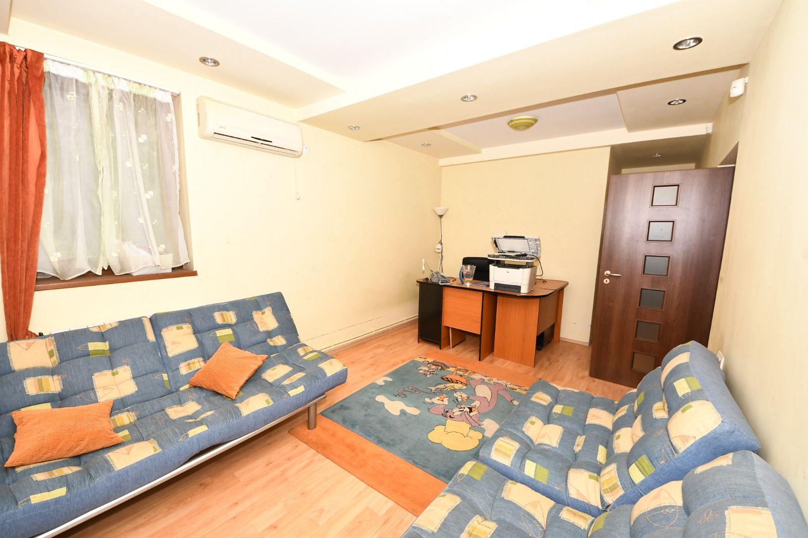 Vila spatioasa, pretabil pentru locuit/clinica, zona Micro 17 – Galati - 42