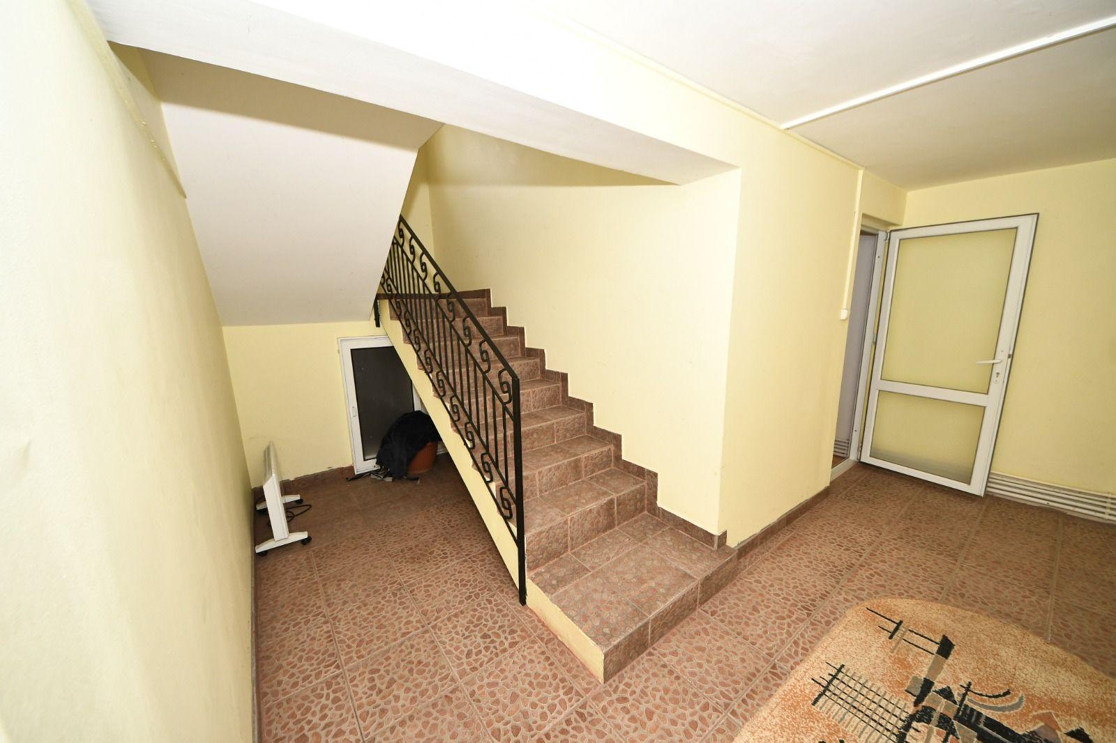 Vila spatioasa, pretabil pentru locuit/clinica, zona Micro 17 – Galati - 17