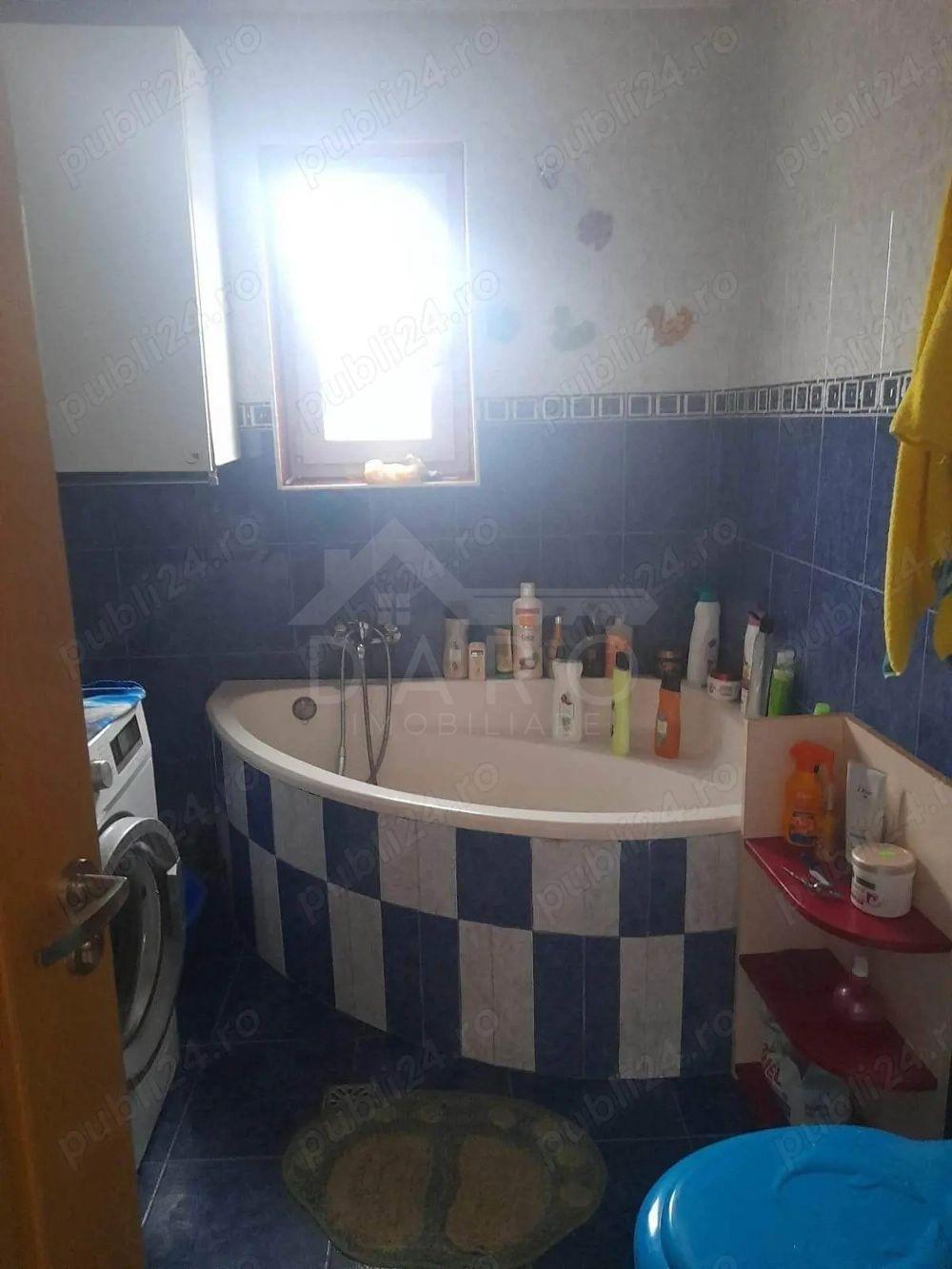 vând casă în Sângeorgiu de Mureș - 3