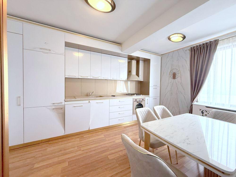 Inchiriere - 3 camere mobilate si utilate premium - Faleza Dunarii - 1