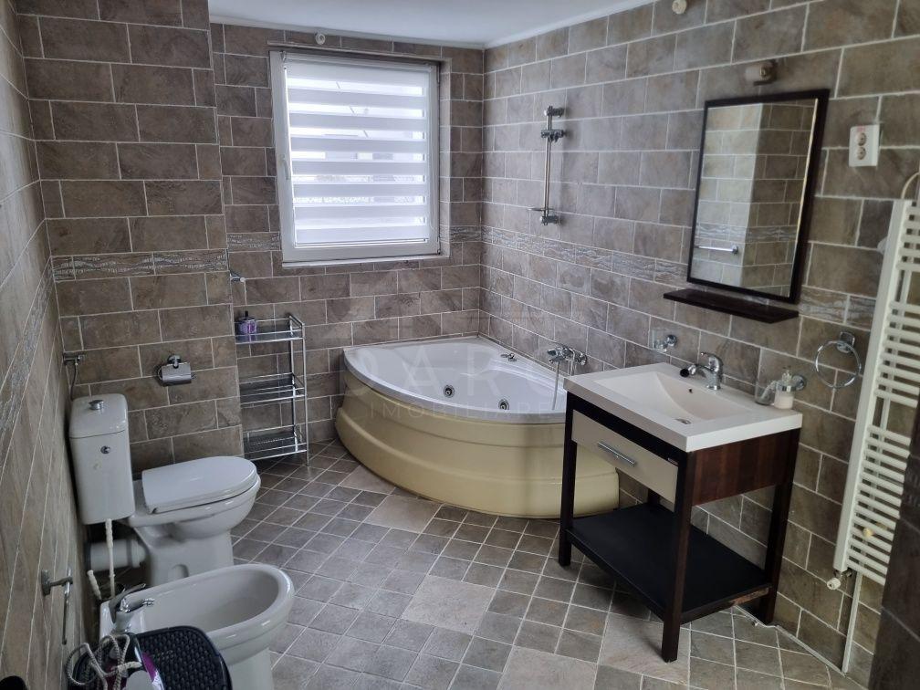 🏡 Apartament de închiriat – 3 camere | 140 mp | Piața Teatrului - 7