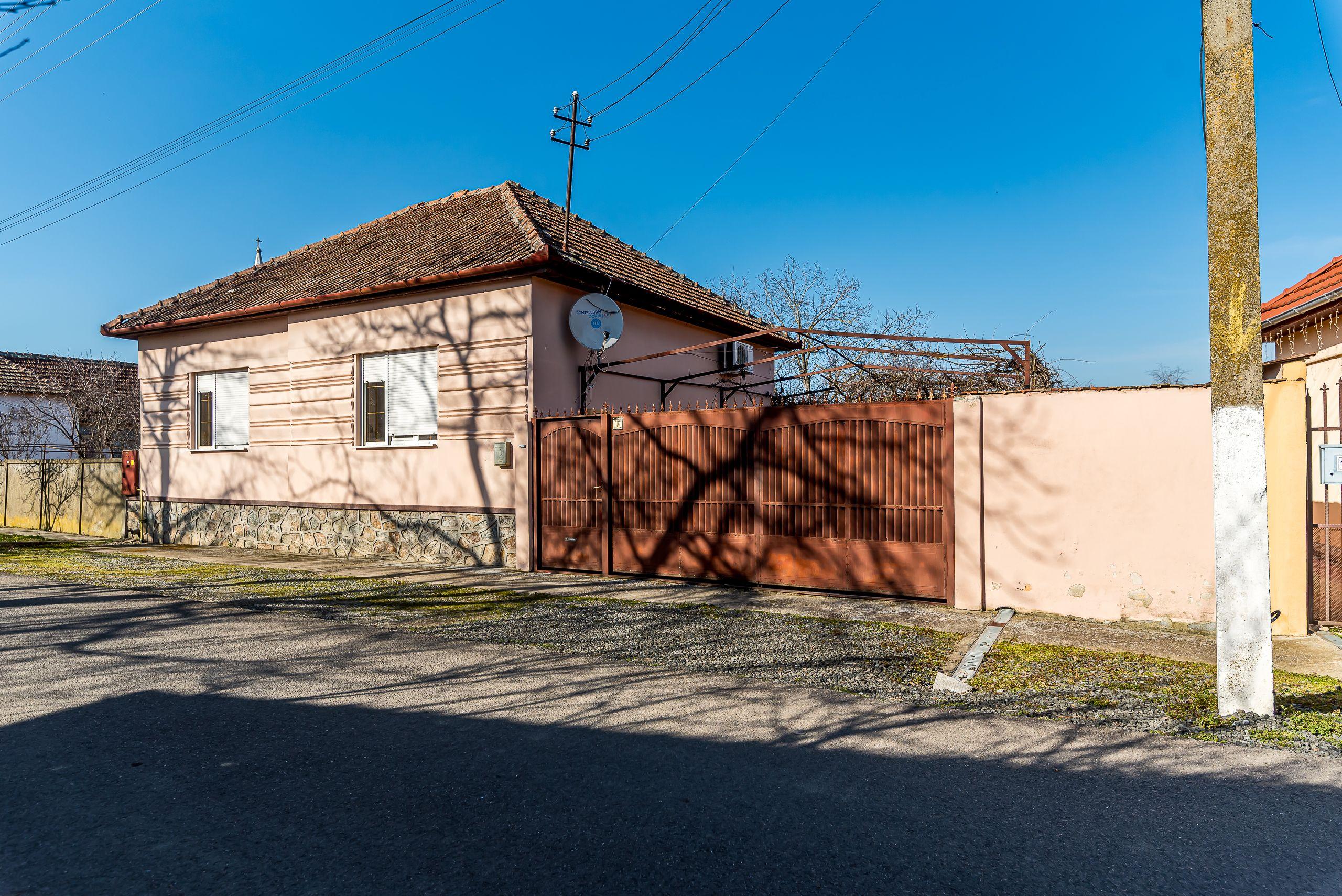 Casa ideală pentru familie: școală la 3 min. Zonă foarte liniștită. - 2