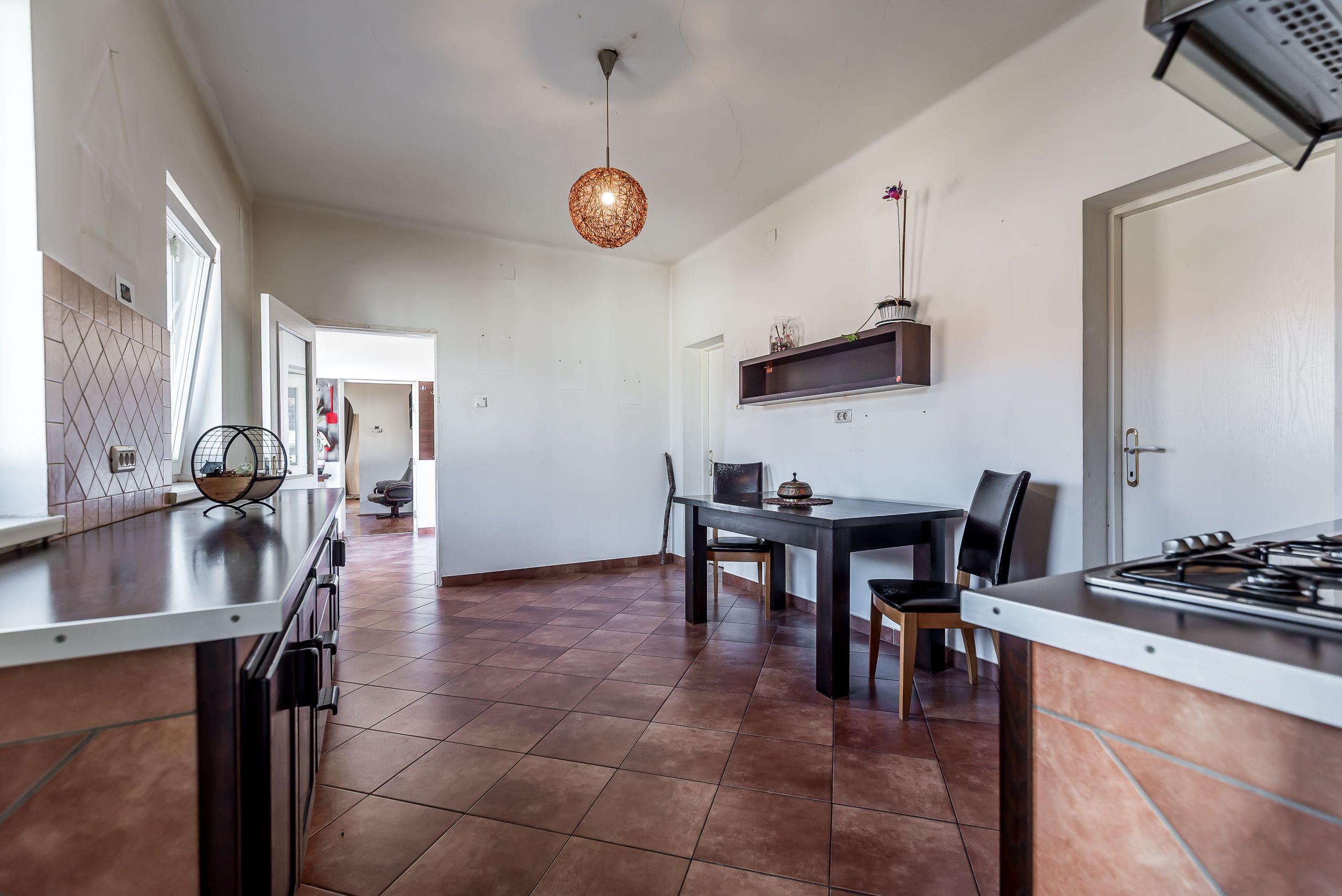 Casa ideală pentru familie: școală la 3 min. Zonă foarte liniștită. - 8