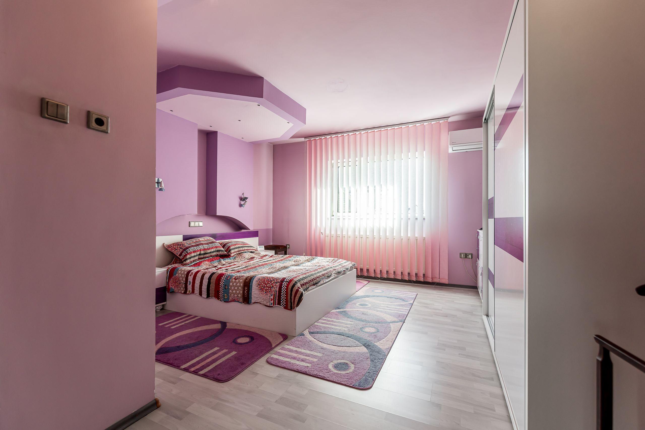 Casă spațioasă în mijlocul orasului, Str. Constantin Brâncuși - 4
