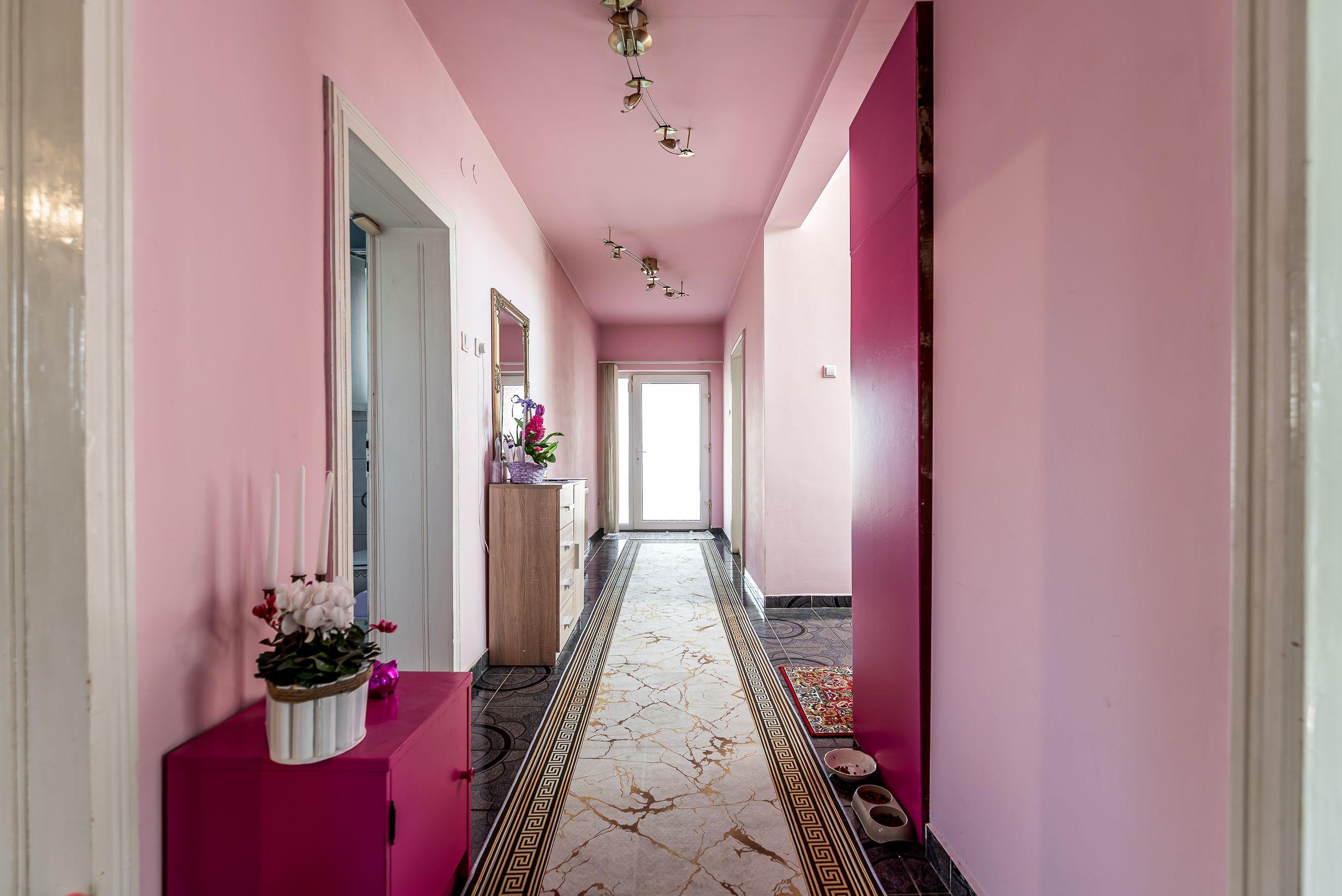 Casă spațioasă în mijlocul orasului, Str. Constantin Brâncuși - 9
