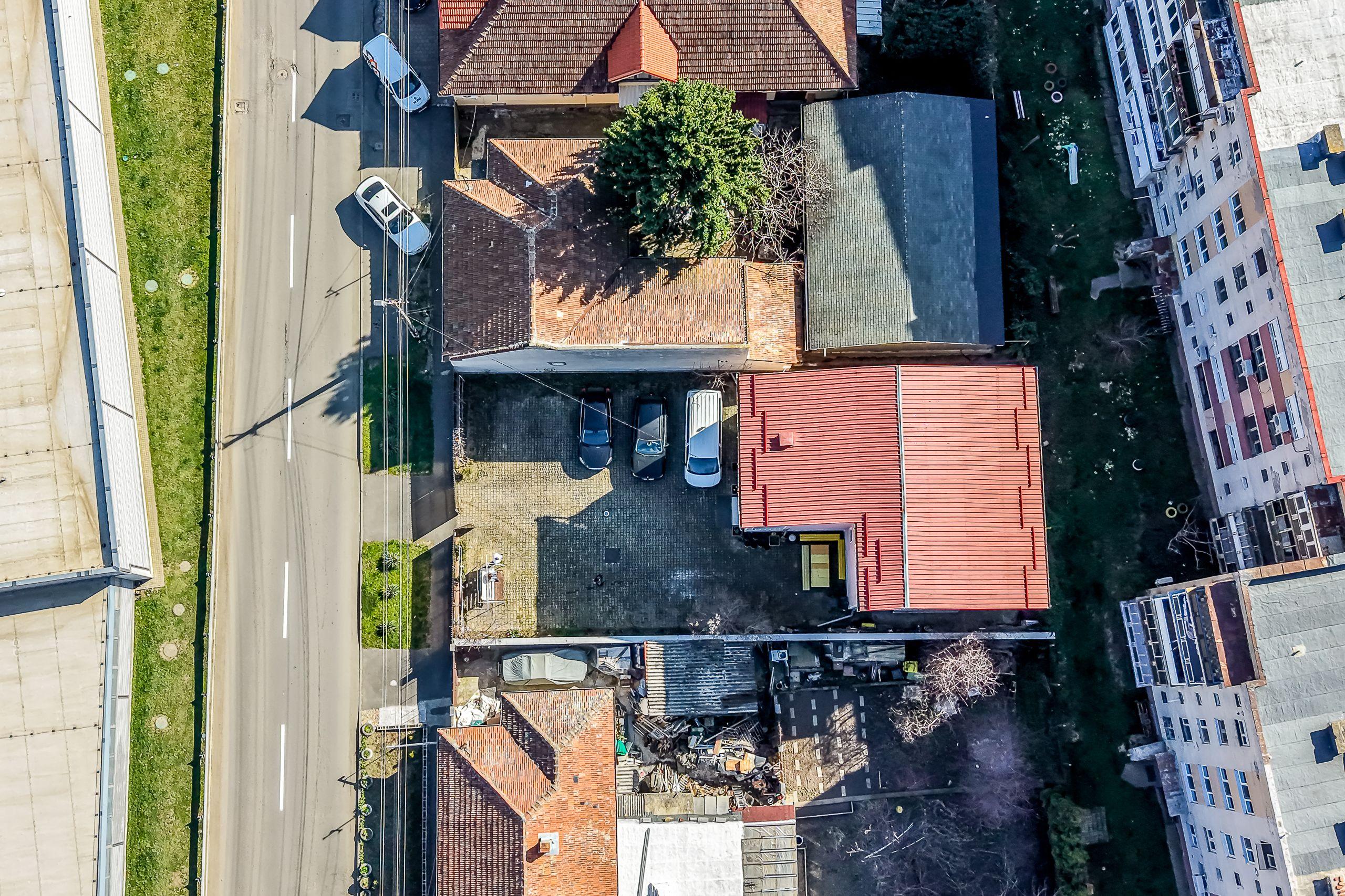 Casă spațioasă în mijlocul orasului, Str. Constantin Brâncuși - 8