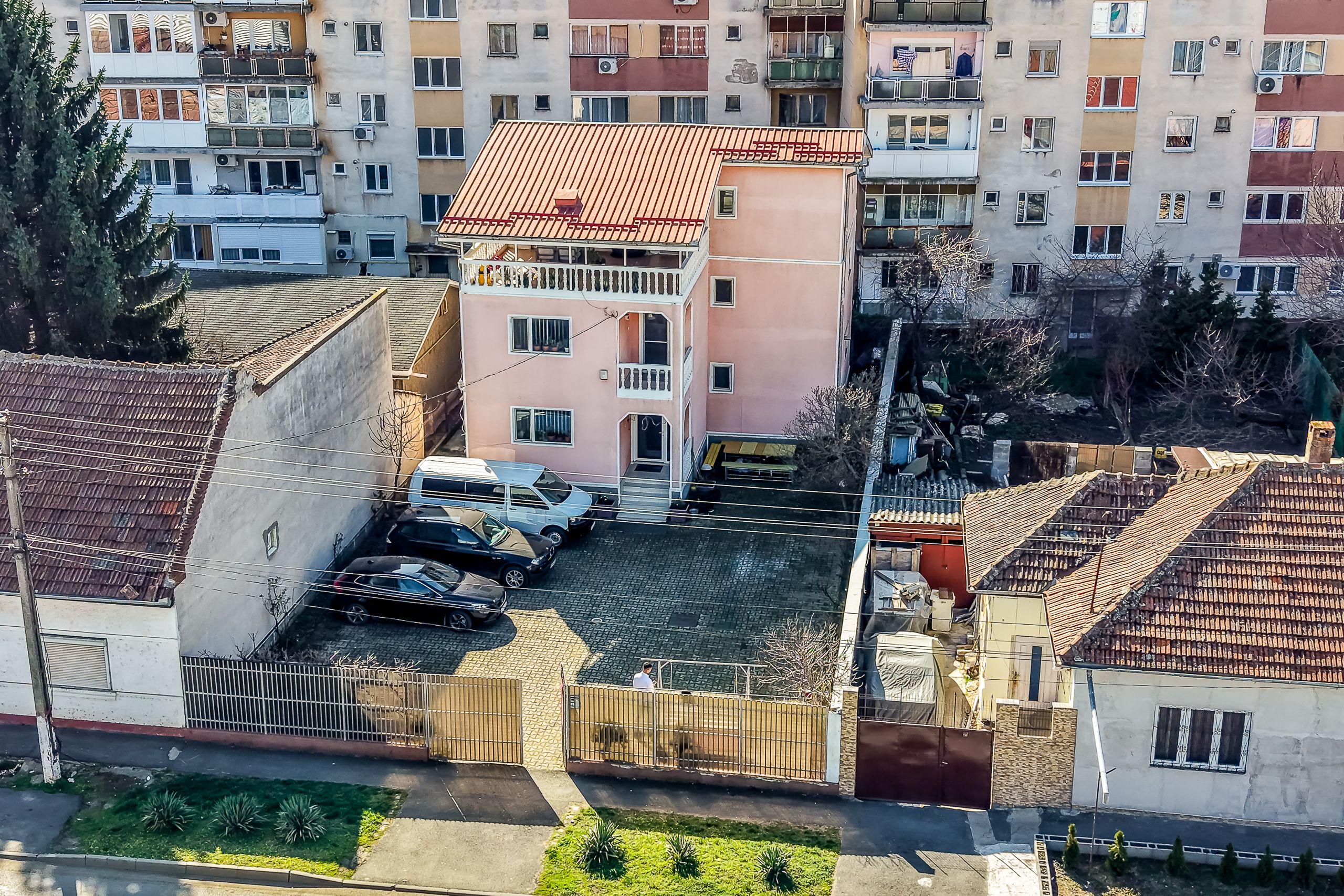 Casă spațioasă în mijlocul orasului, Str. Constantin Brâncuși - 2