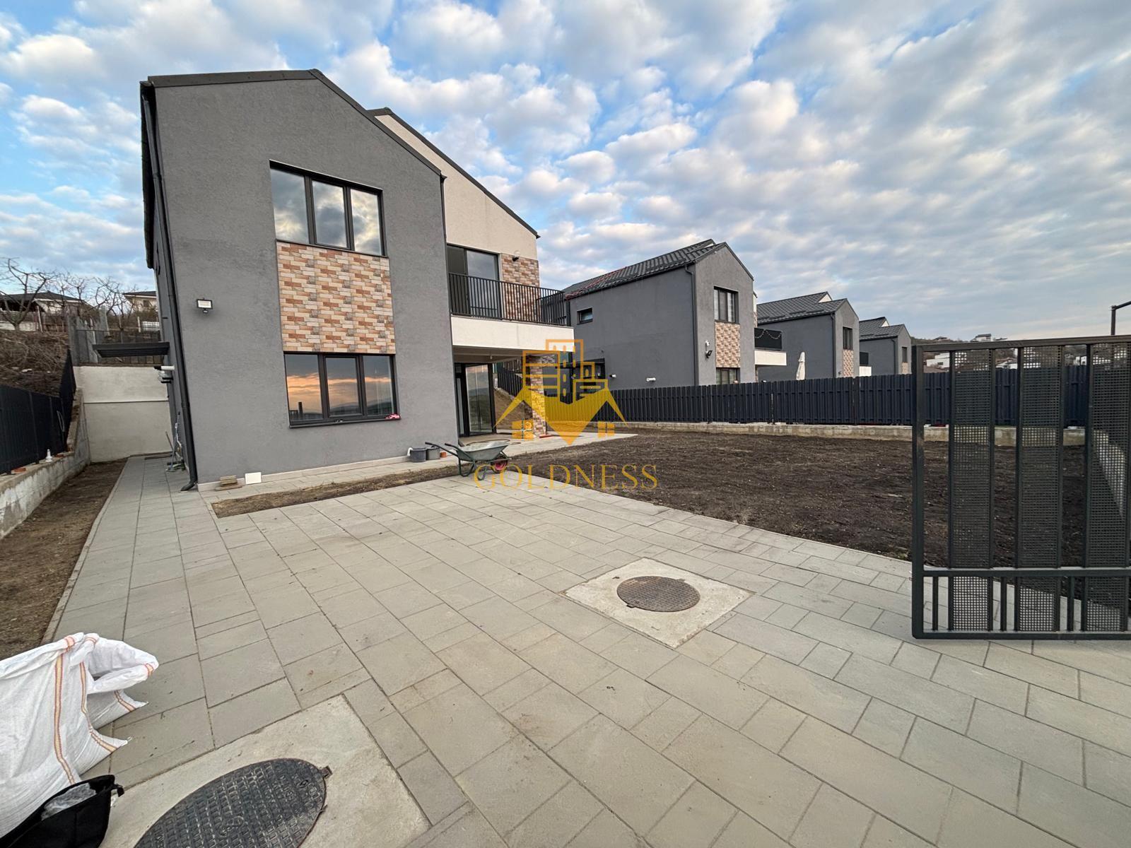 Casa moderna, prima inchiriere, 600 mp teren, curte, parcare, Dezmir - 2