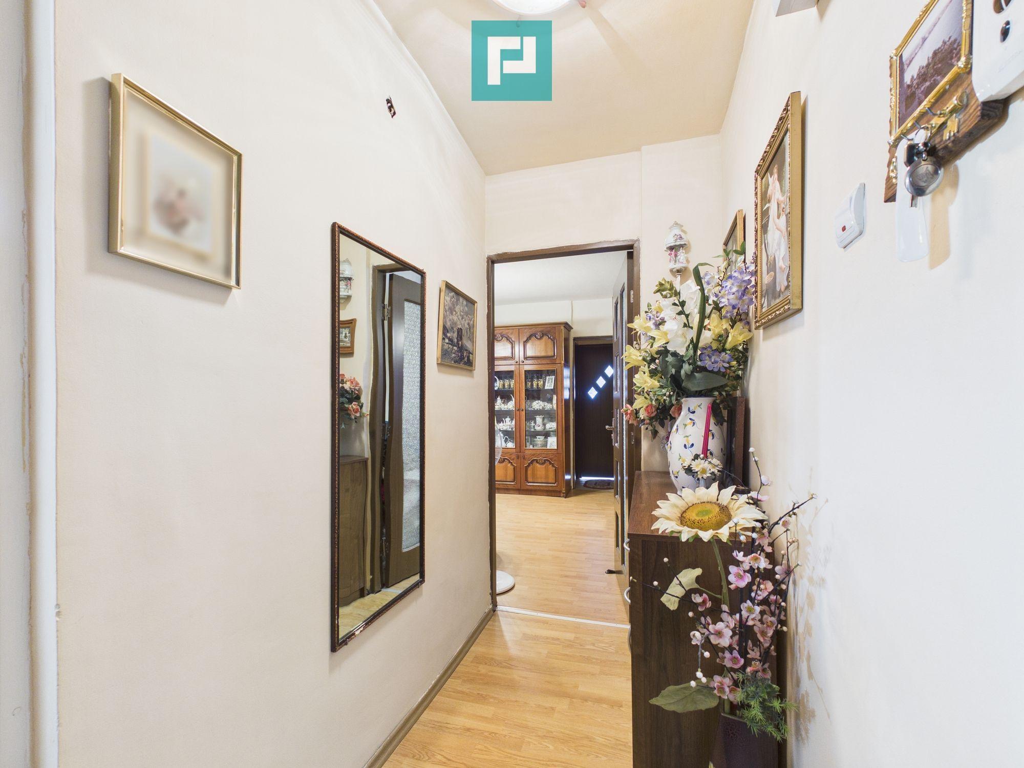 Apartament 2 camere, etaj 2/4 – Micro 15, Deva - 1