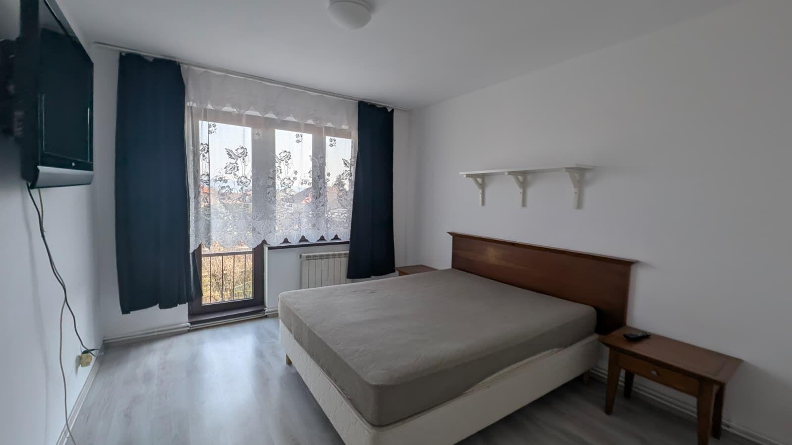 Apartament 3 camere, 2 bai, balcon, zona Politie - 2