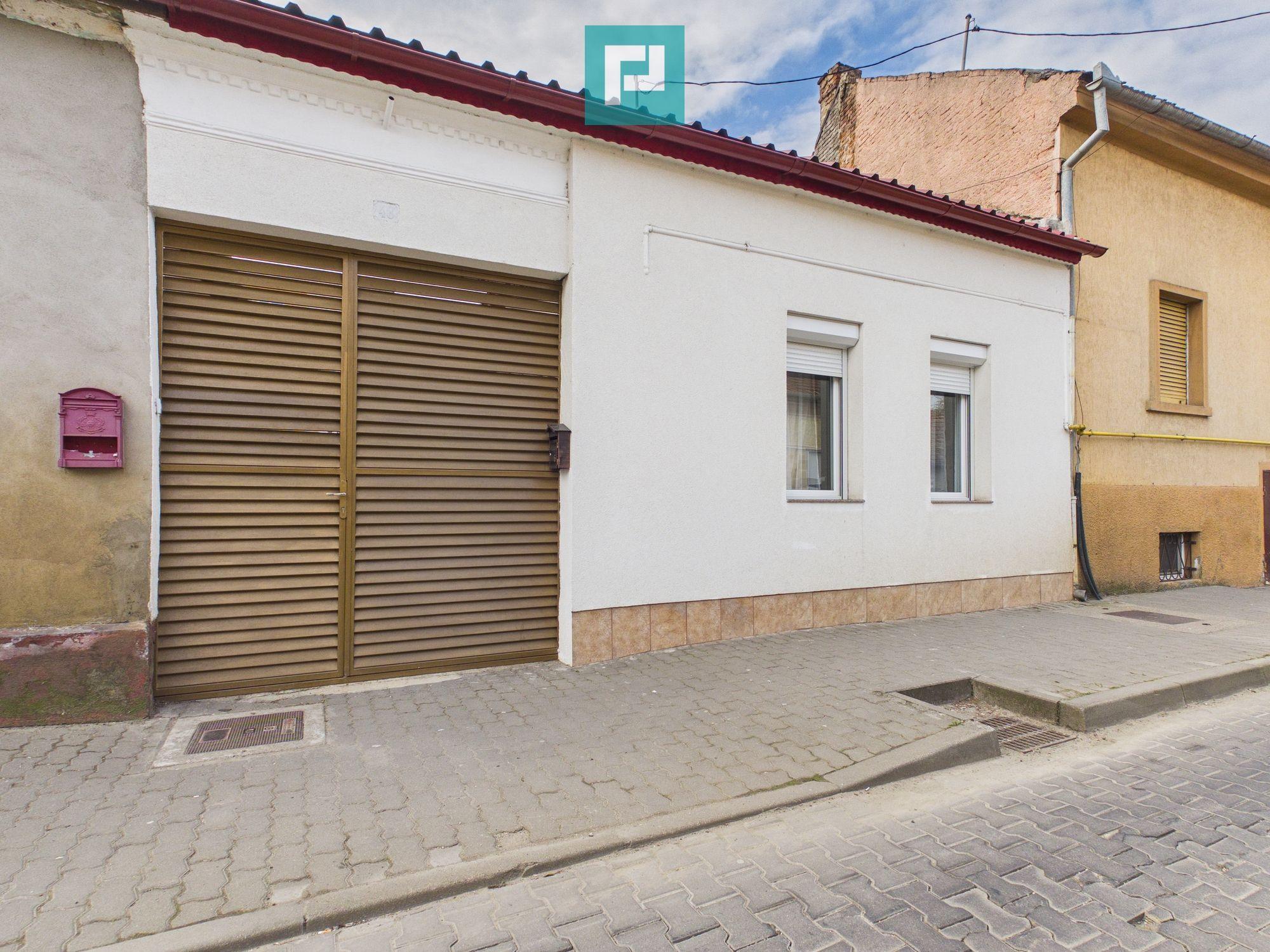 Apartament 2 camere parter în Arad, zona Boul Roşu - 1