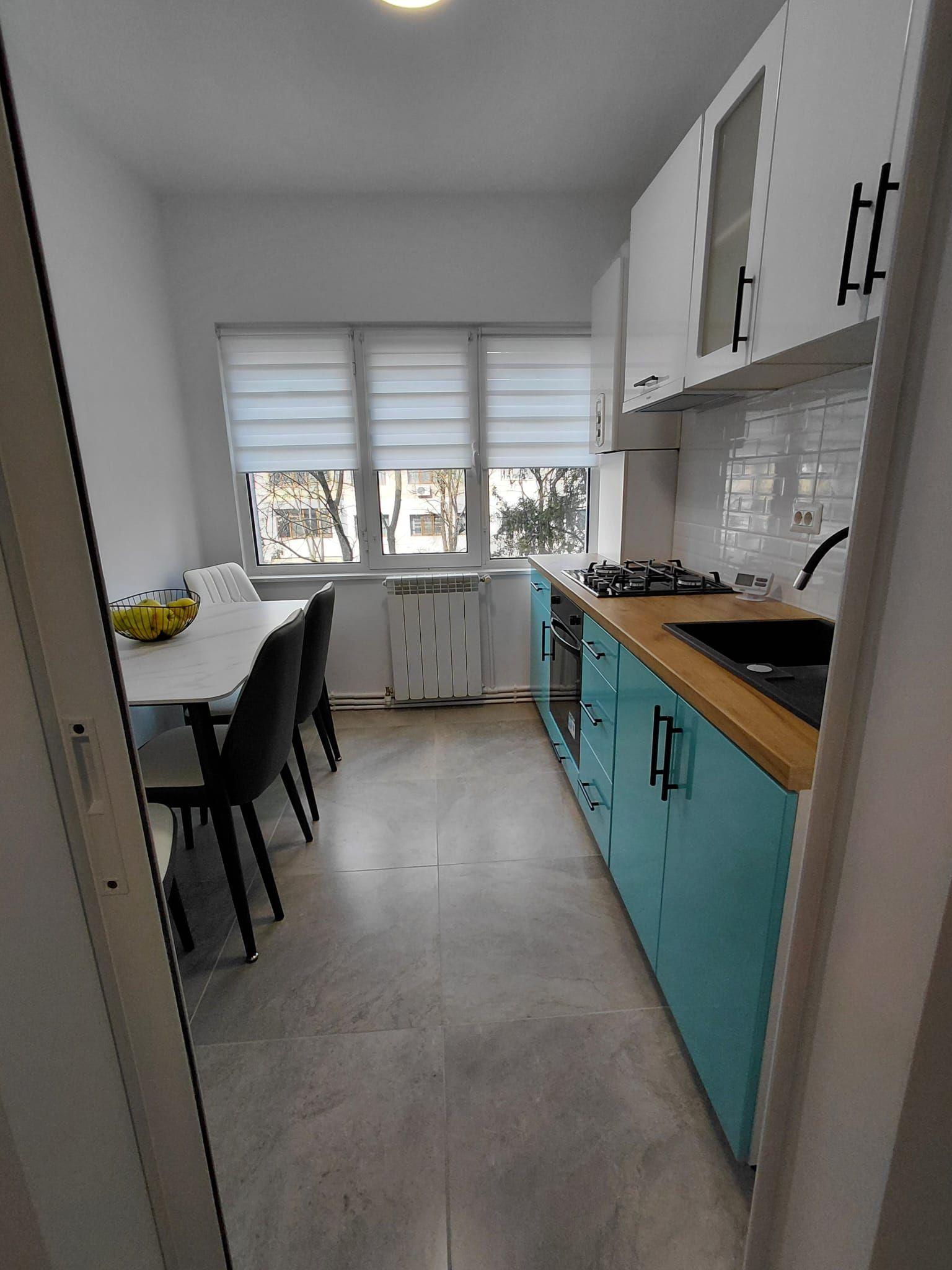 Vanzare - apartament cu 3 camere, Micro 16, renovat, mobilat nou - 13