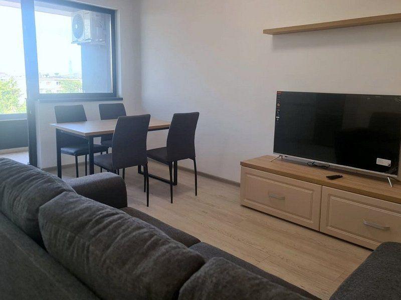 Apartament cu 2 camere, mobilat si utilat - Roka Residence, Micro 17 - 10