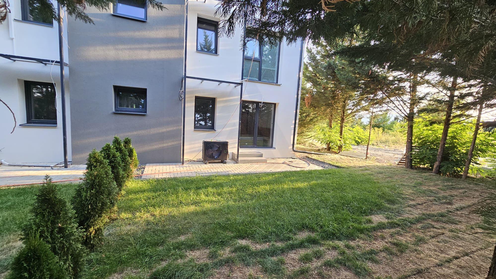 Apartament modern 49.7 mp utili 2 camere si curte 50 mp in Da Vinci - 9