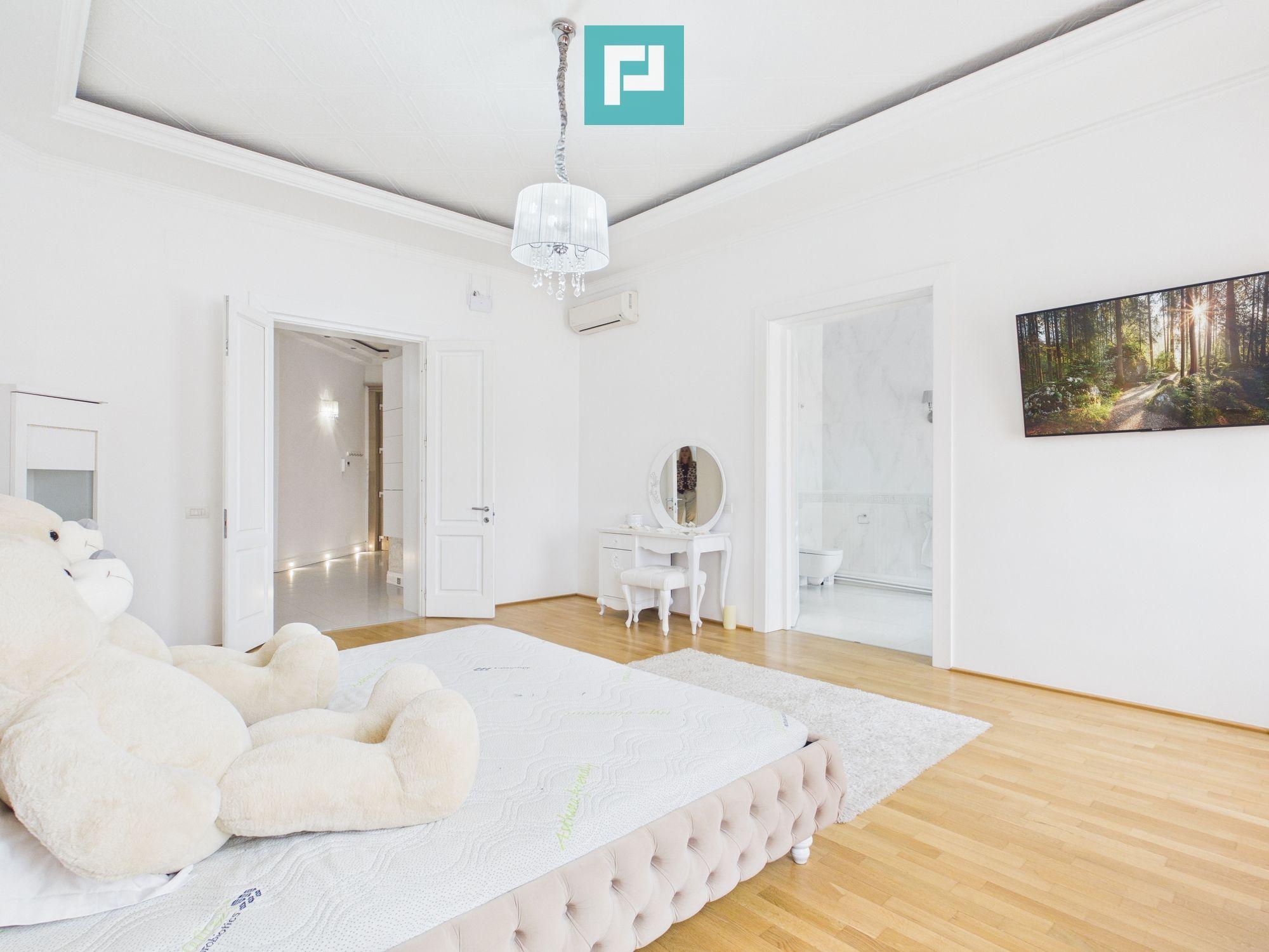 Apartament deosebit în clădire istorică central - 27