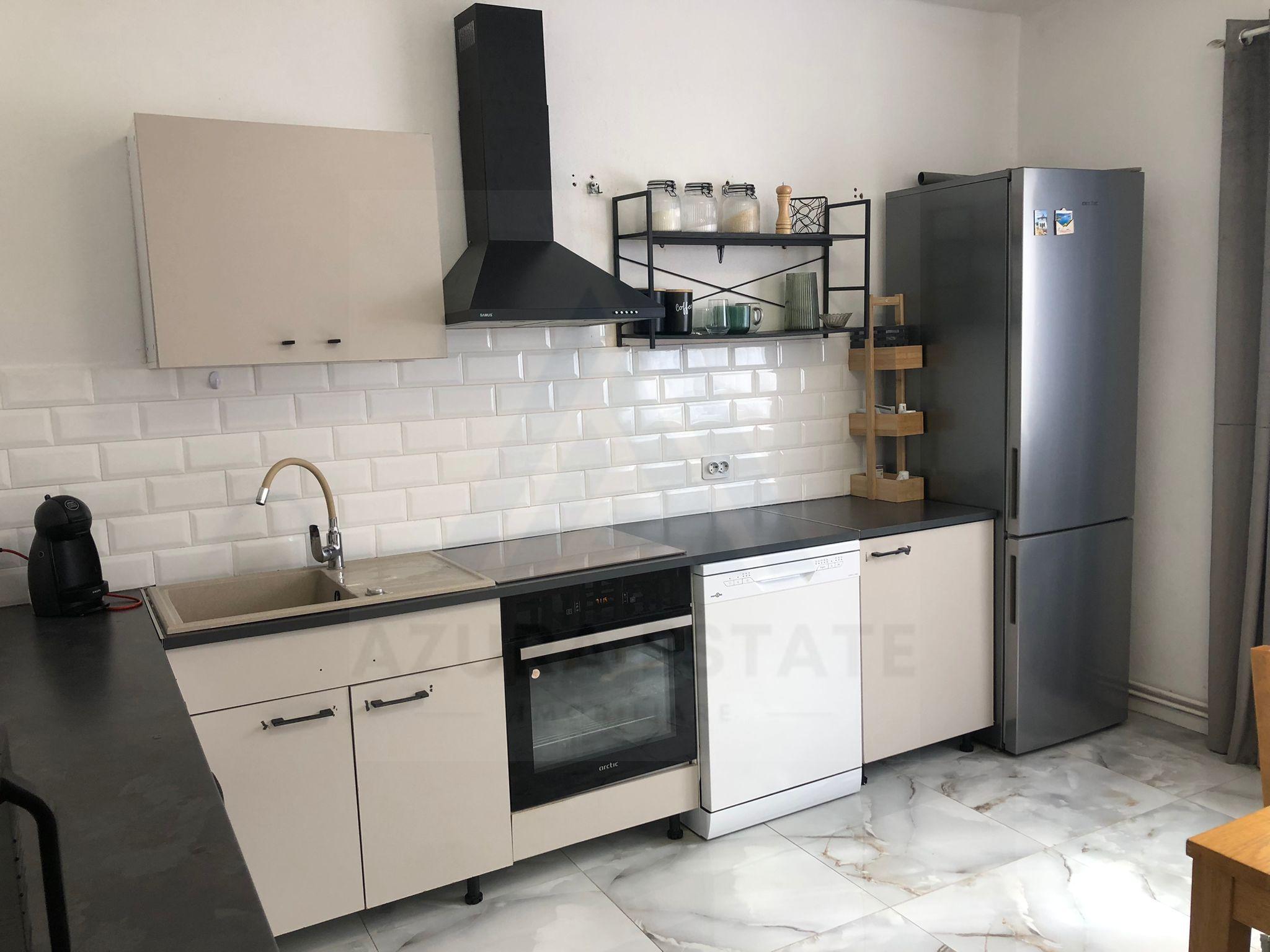 Casa renovata 250 mp utili si teren 935 mp in zona centrala Cisnadie - 11