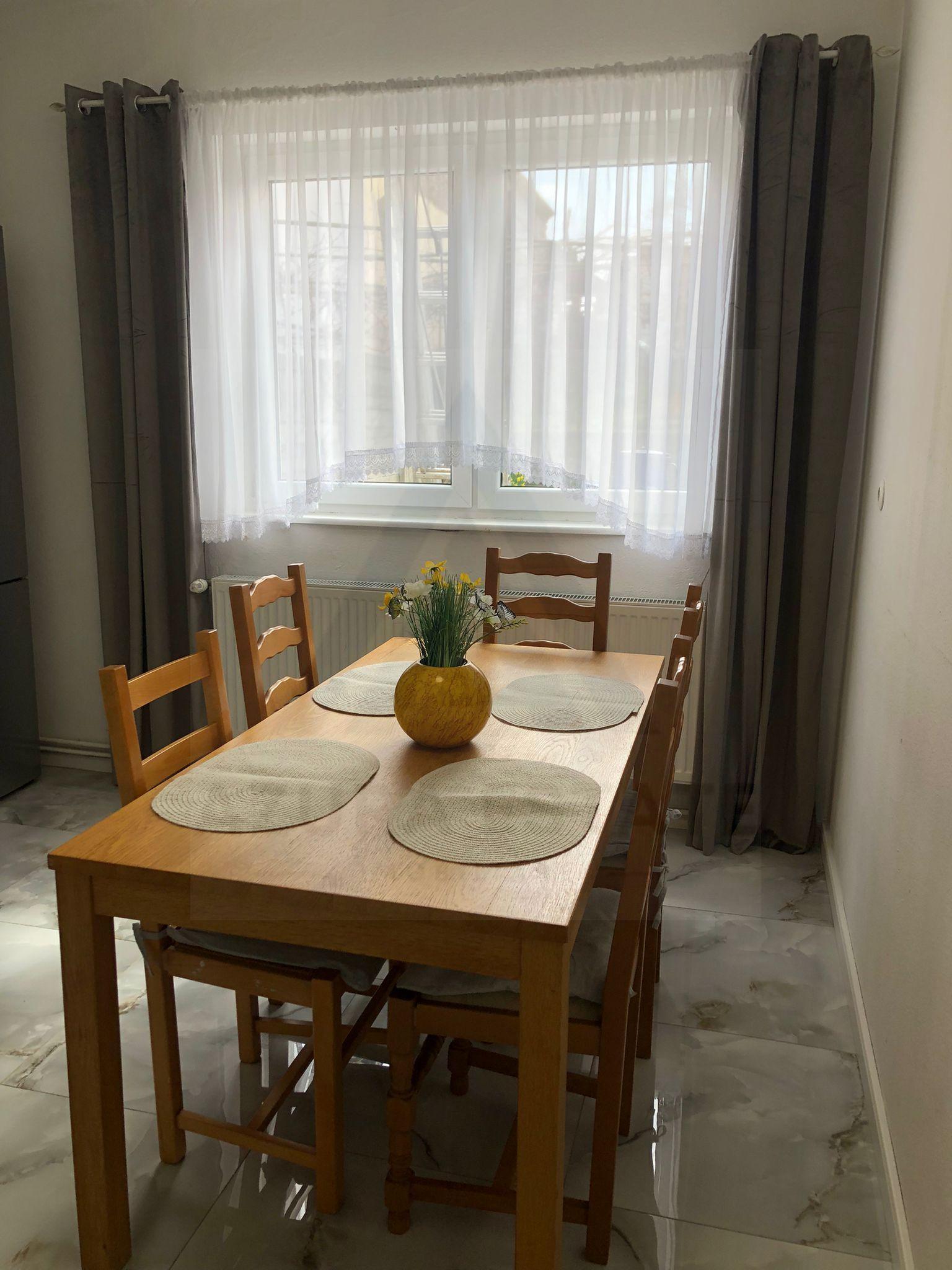 Casa renovata 250 mp utili si teren 935 mp in zona centrala Cisnadie - 9
