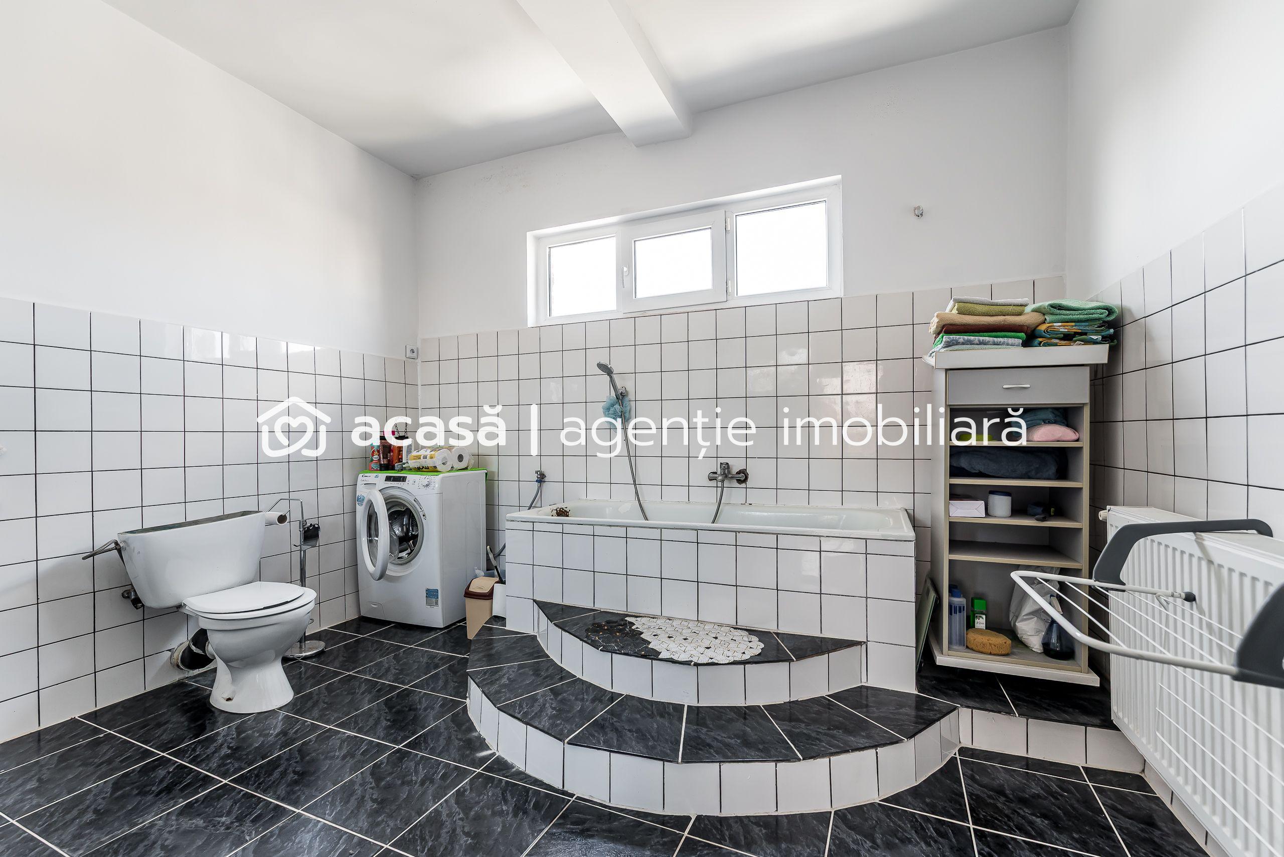 Apartament spatios cu potential enorm in Gradiste Comision 0% - 5