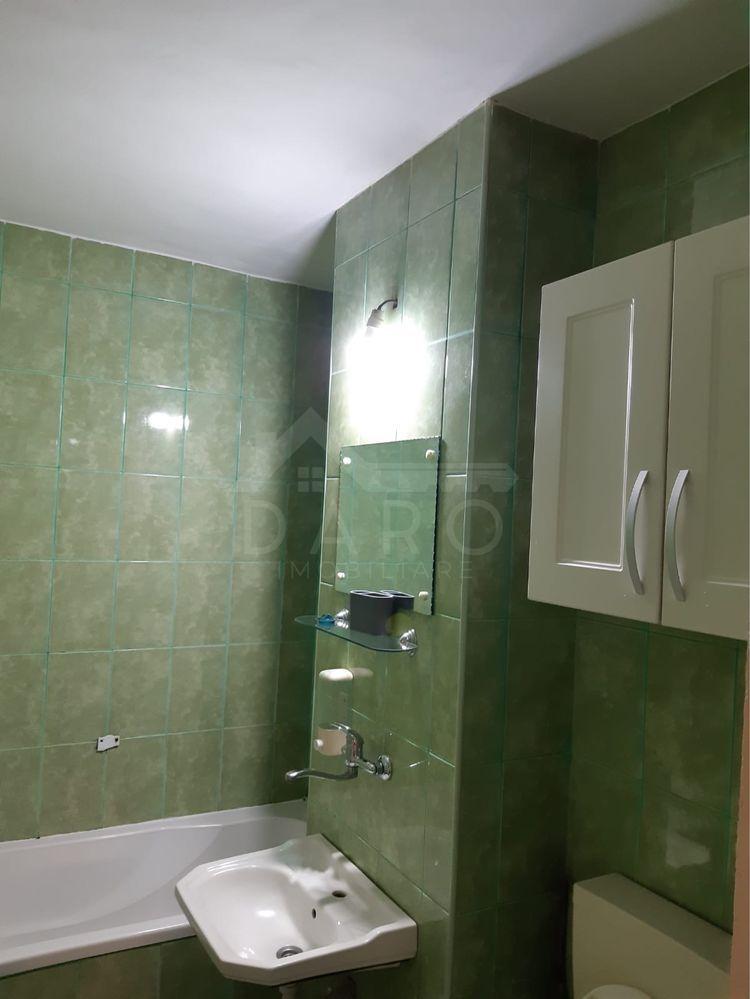 Inchiriez apartament doua camere - 5