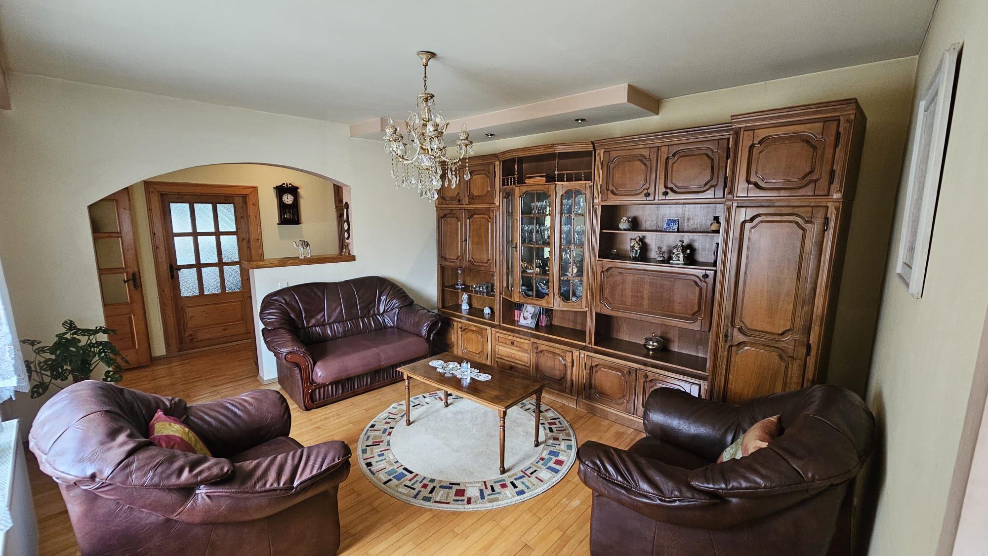 Casa 5 camere 3 bai garaj inchis si teren 700 mp utili in Lazaret - 2