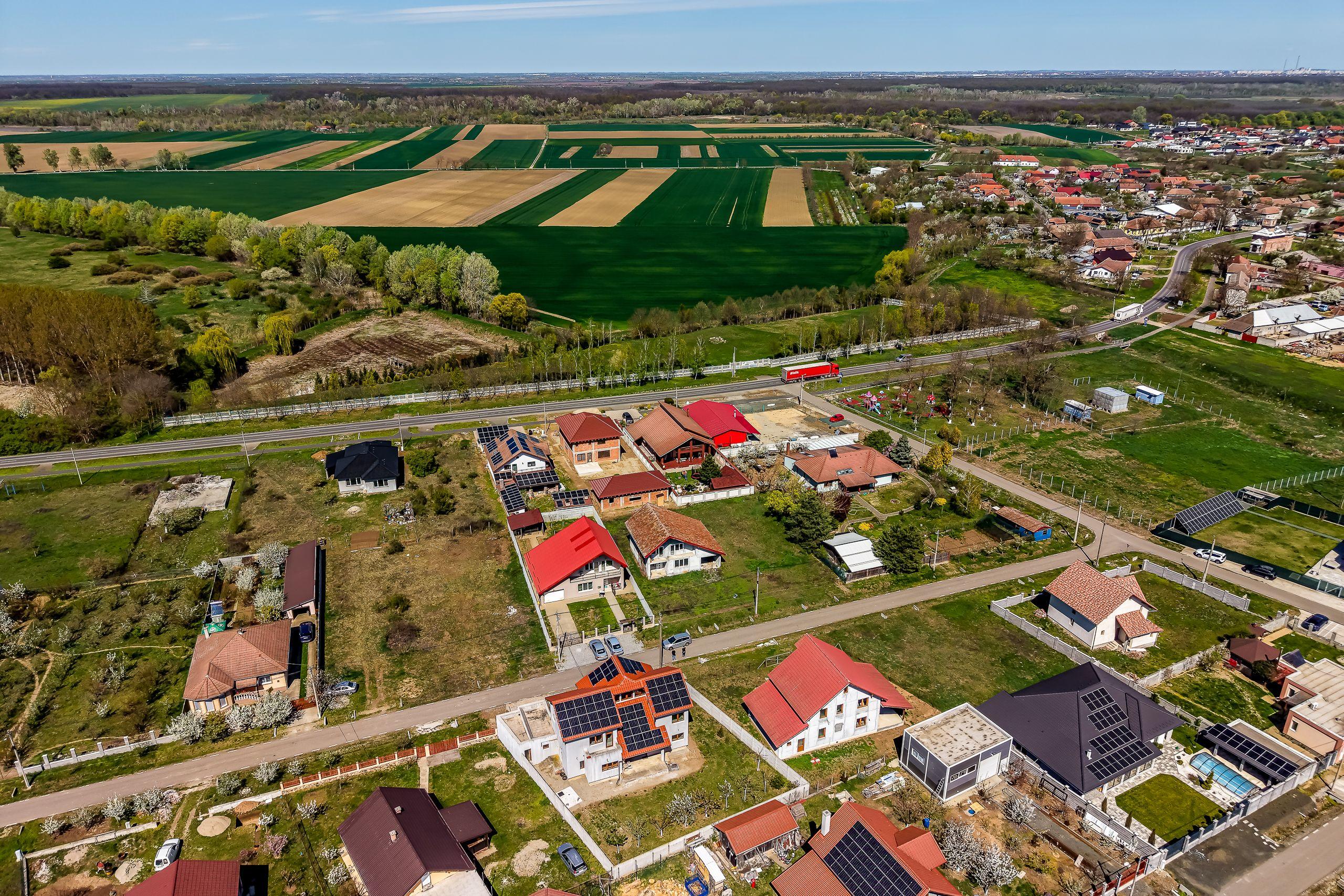 🏡 Casă P+1 la gri | 239 mp construiți | Călugareni -14 km de Arad - 11