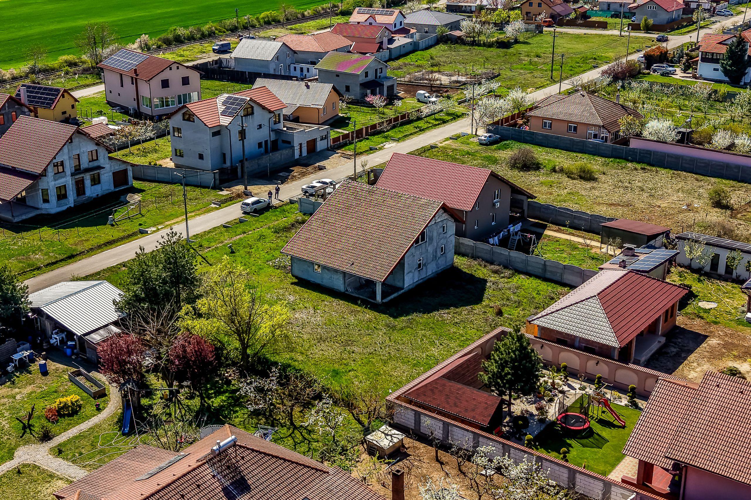 🏡 Casă P+1 la gri | 239 mp construiți | Călugareni -14 km de Arad - 17