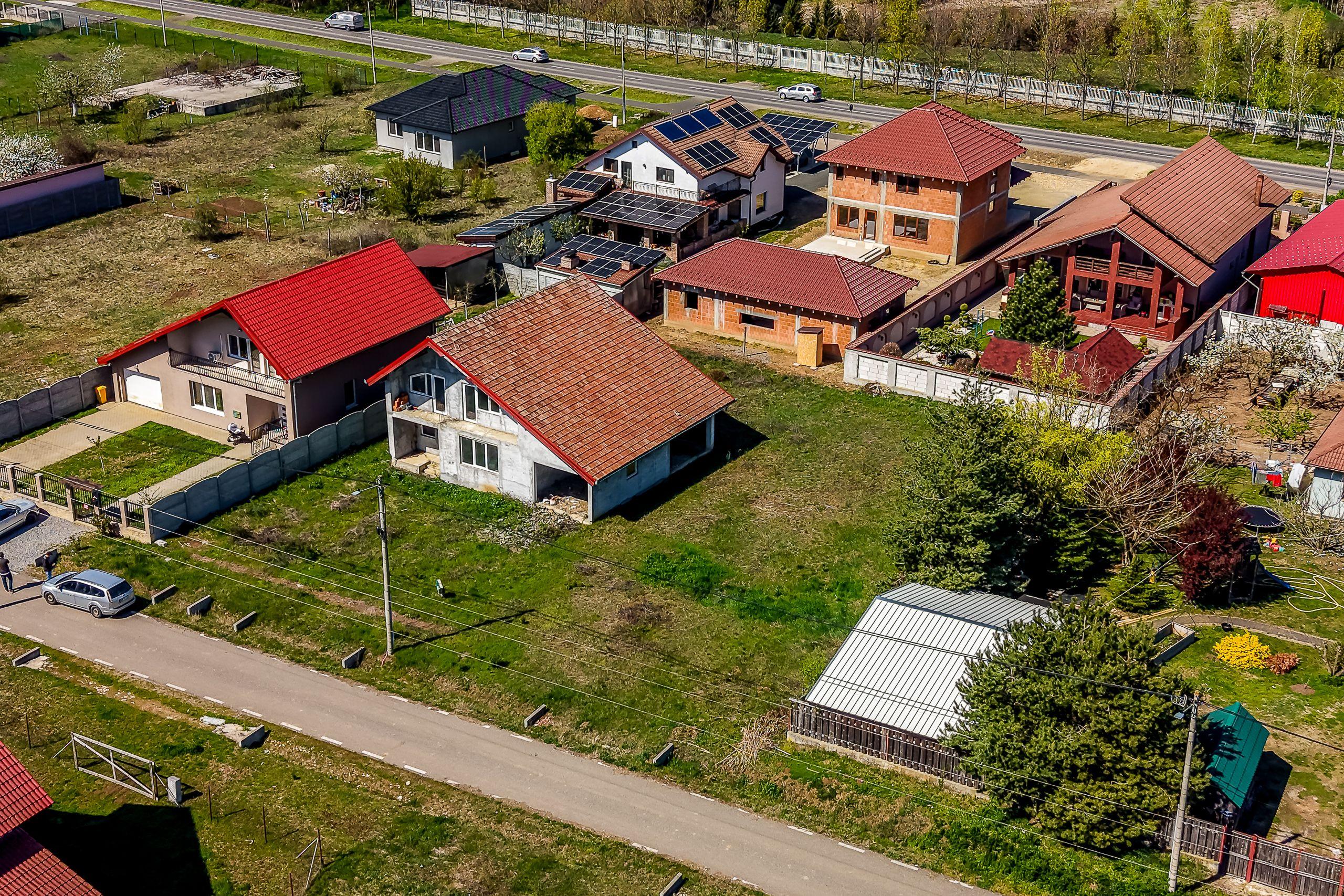 🏡 Casă P+1 la gri | 239 mp construiți | Călugareni -14 km de Arad - 16