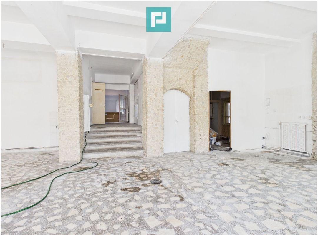 Spațiu comercial vitrat-central ARAD 250 mp utili - 5