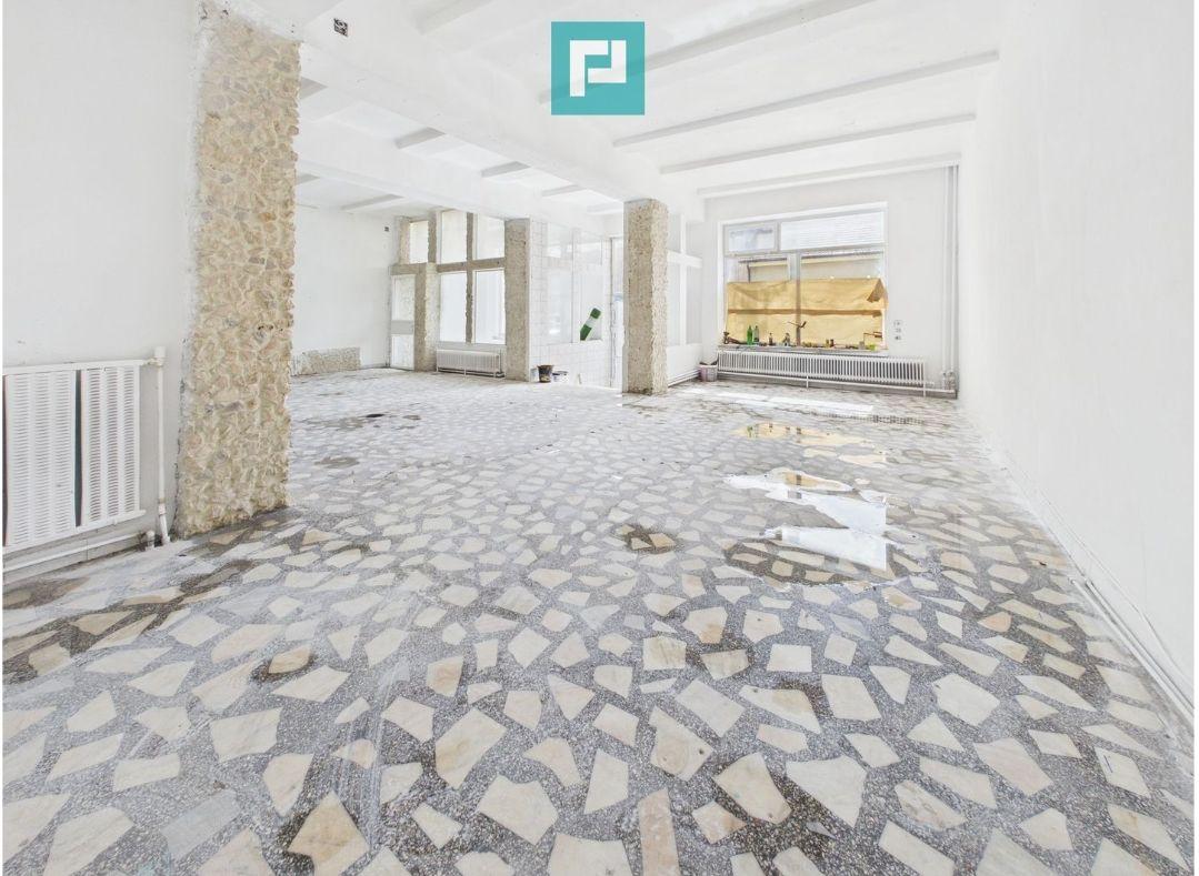 Spațiu comercial vitrat-central ARAD 250 mp utili - 4