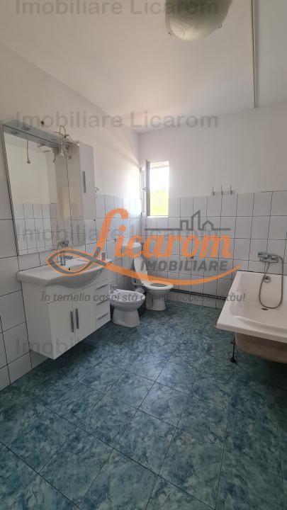 Proprietate in Cristian cu trei constructii+o fundatie,450000euro - 26