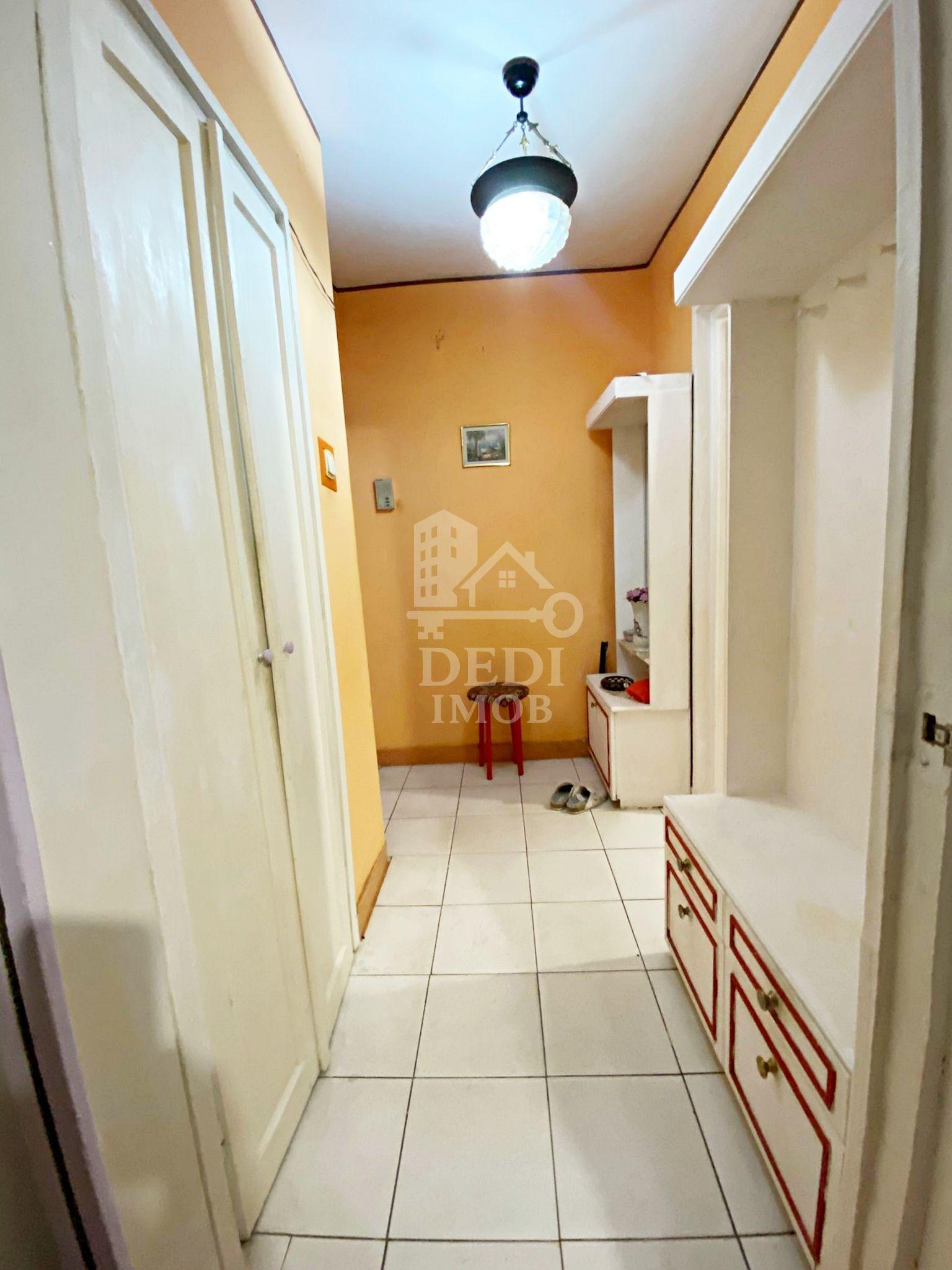 Apartament cu 2 camere de vanzare zona Rogerius, Oradea - 5