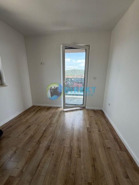 Apartament modern cu panoramă spectaculoasă – bloc nou , zona Decebal - 5