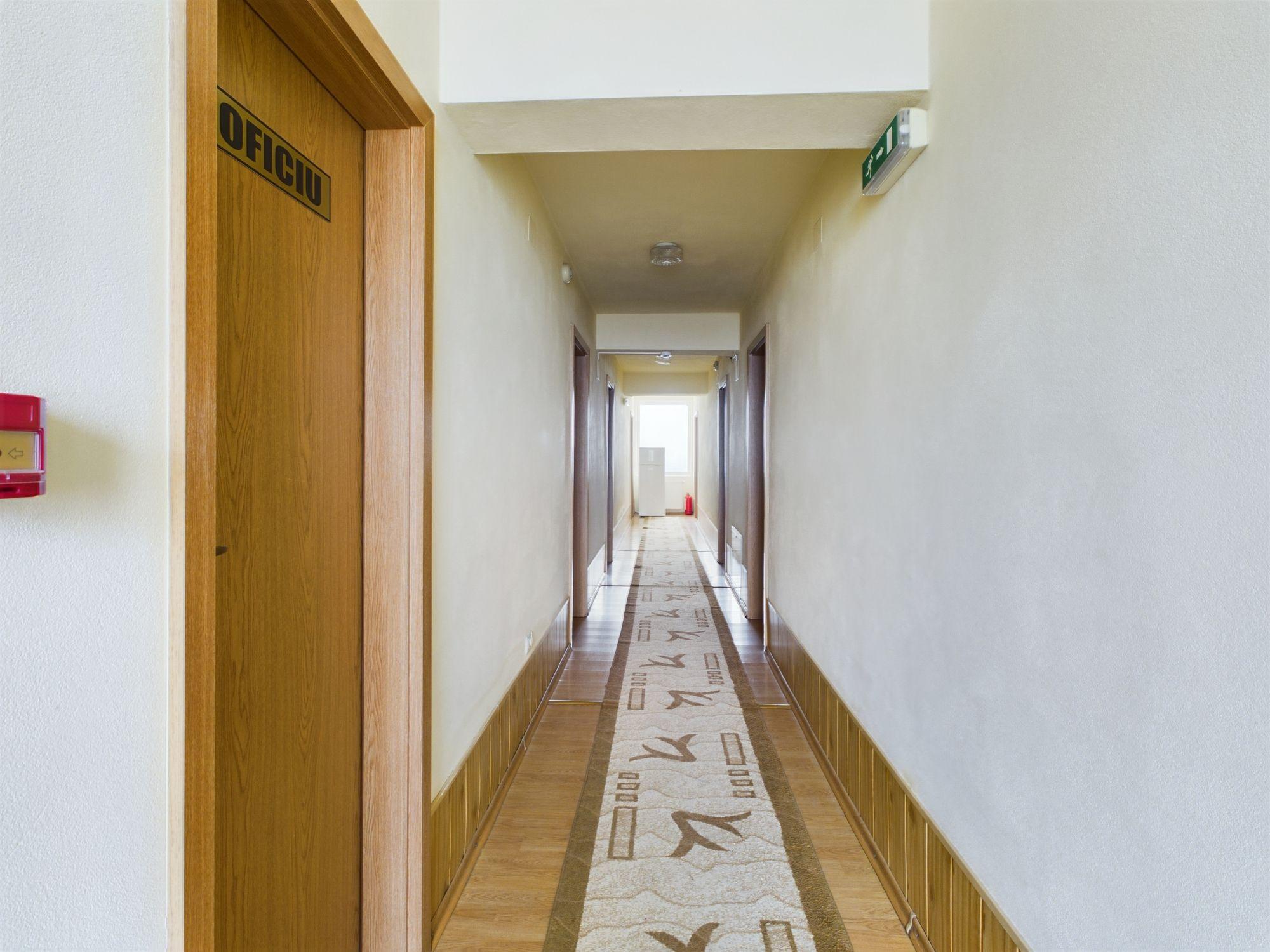 Pensiune in Arad (Vladimirescu) pe DN7 - 23