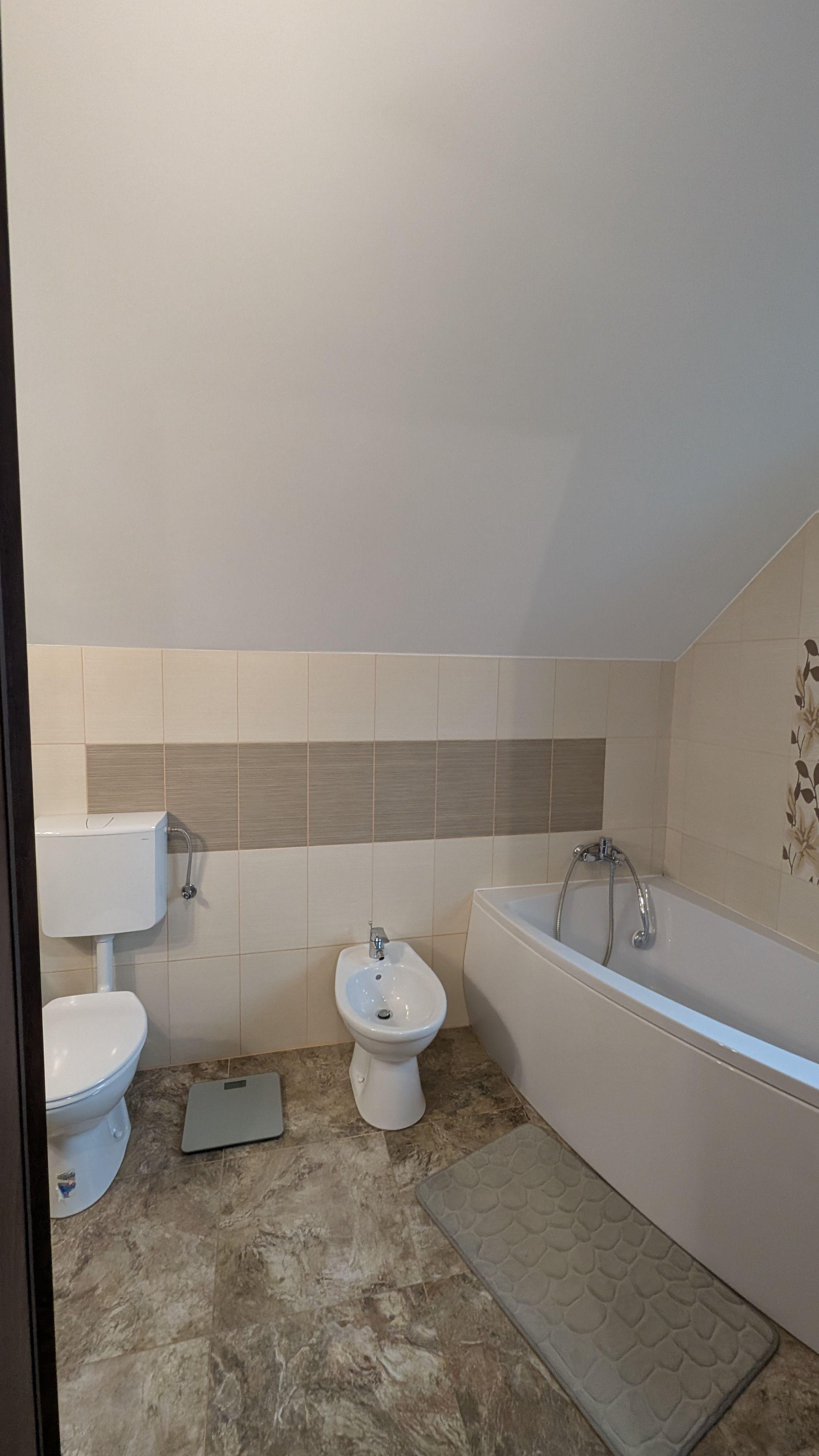 Vila cu 5 camere, 200 mp, teren 1500 mp zona Padure Dumbrava - 13
