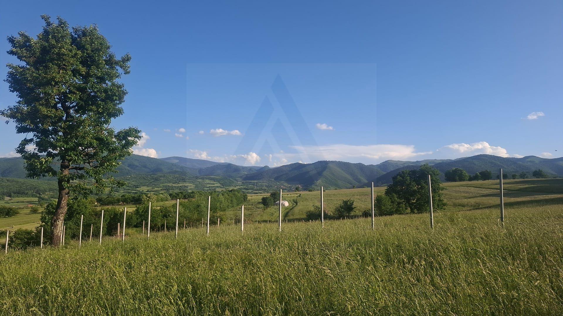 Teren intravilan 809 mp cu deschidere 14 m în Tropinii Noi - 15