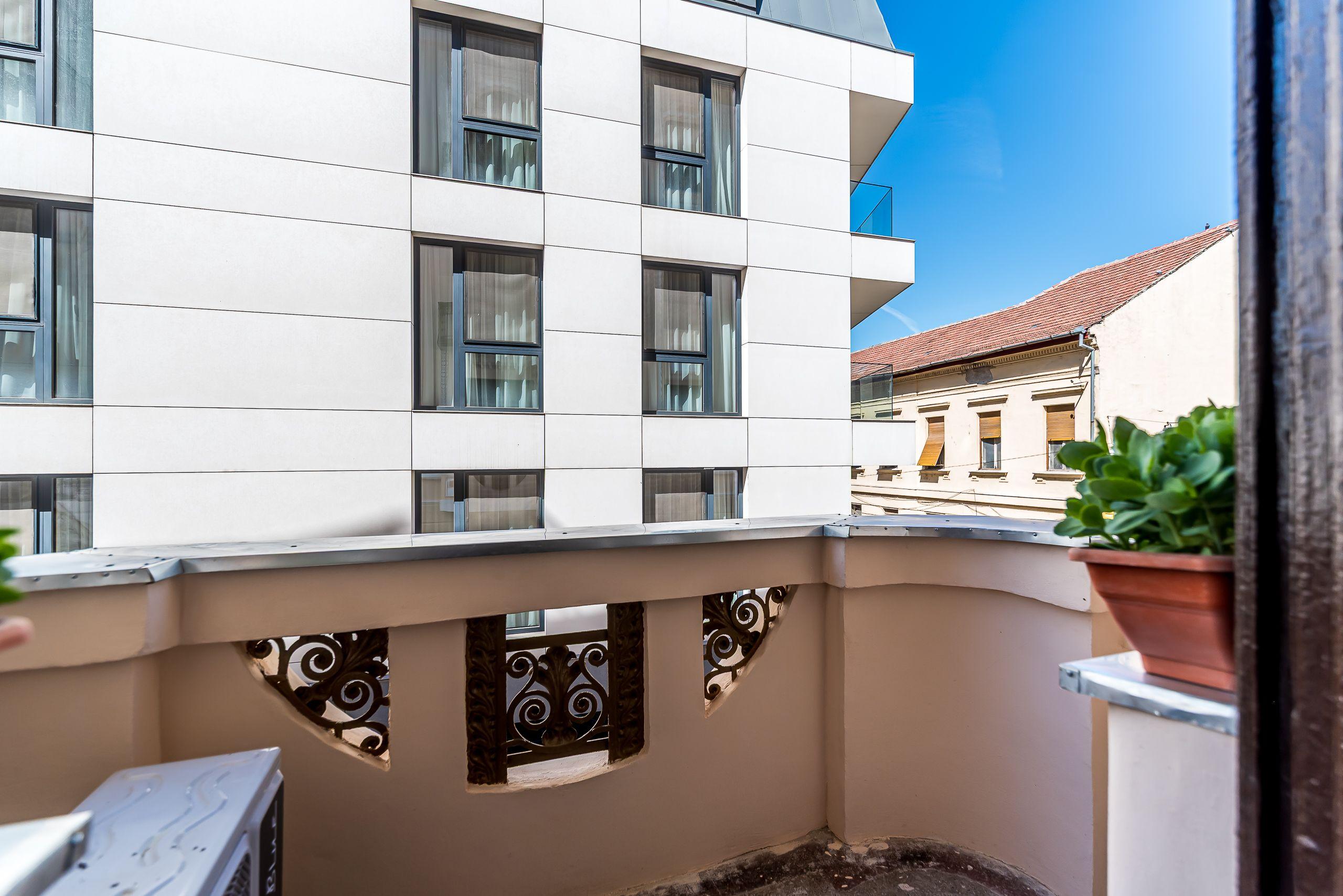 Apartament cu 2 camere la etajul 1 în Palatul Bohuș - 0% COMISION - 5
