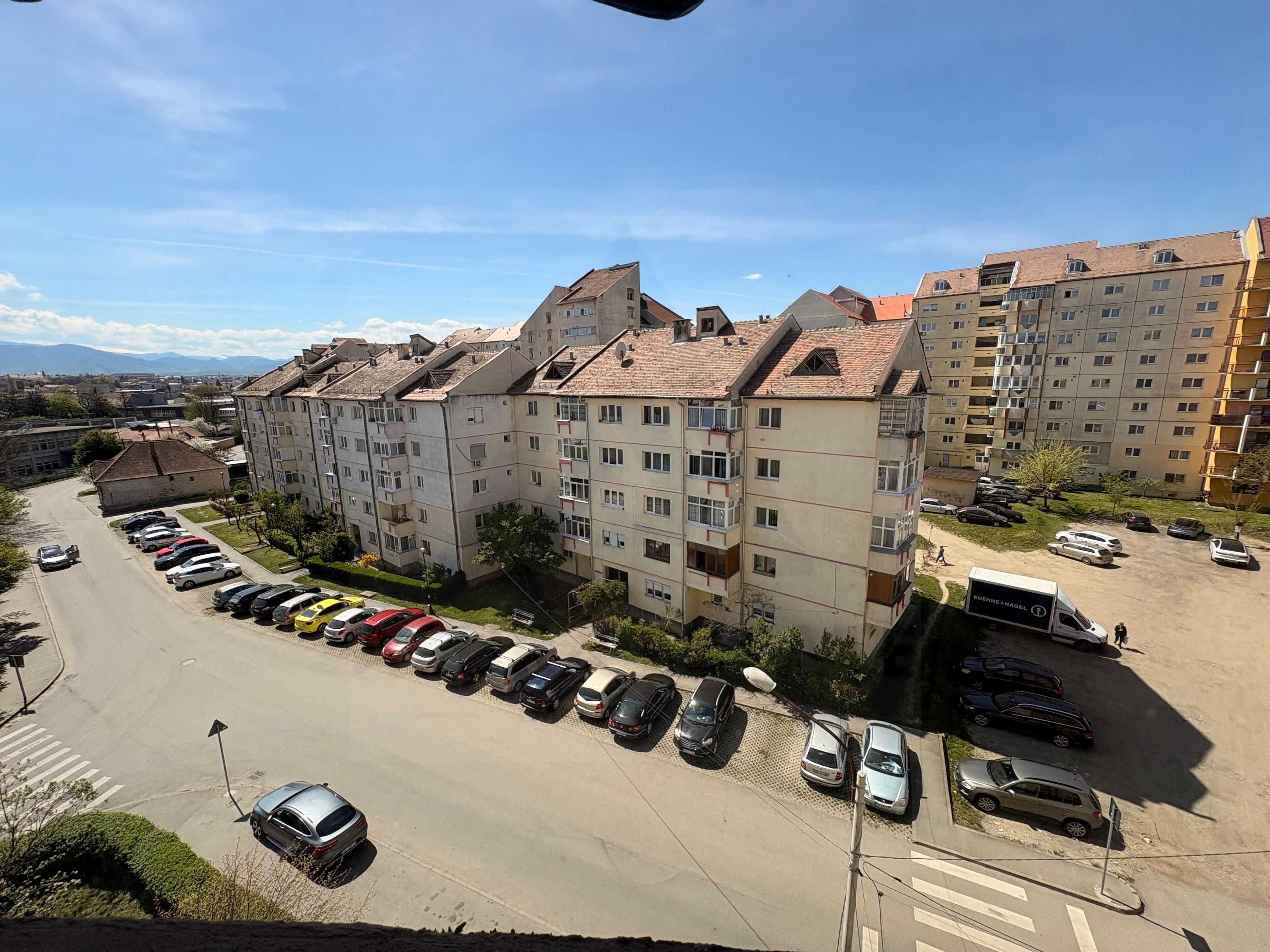 Garsonieră compartimentată pe 2 niveluri in zona Terezian - 23