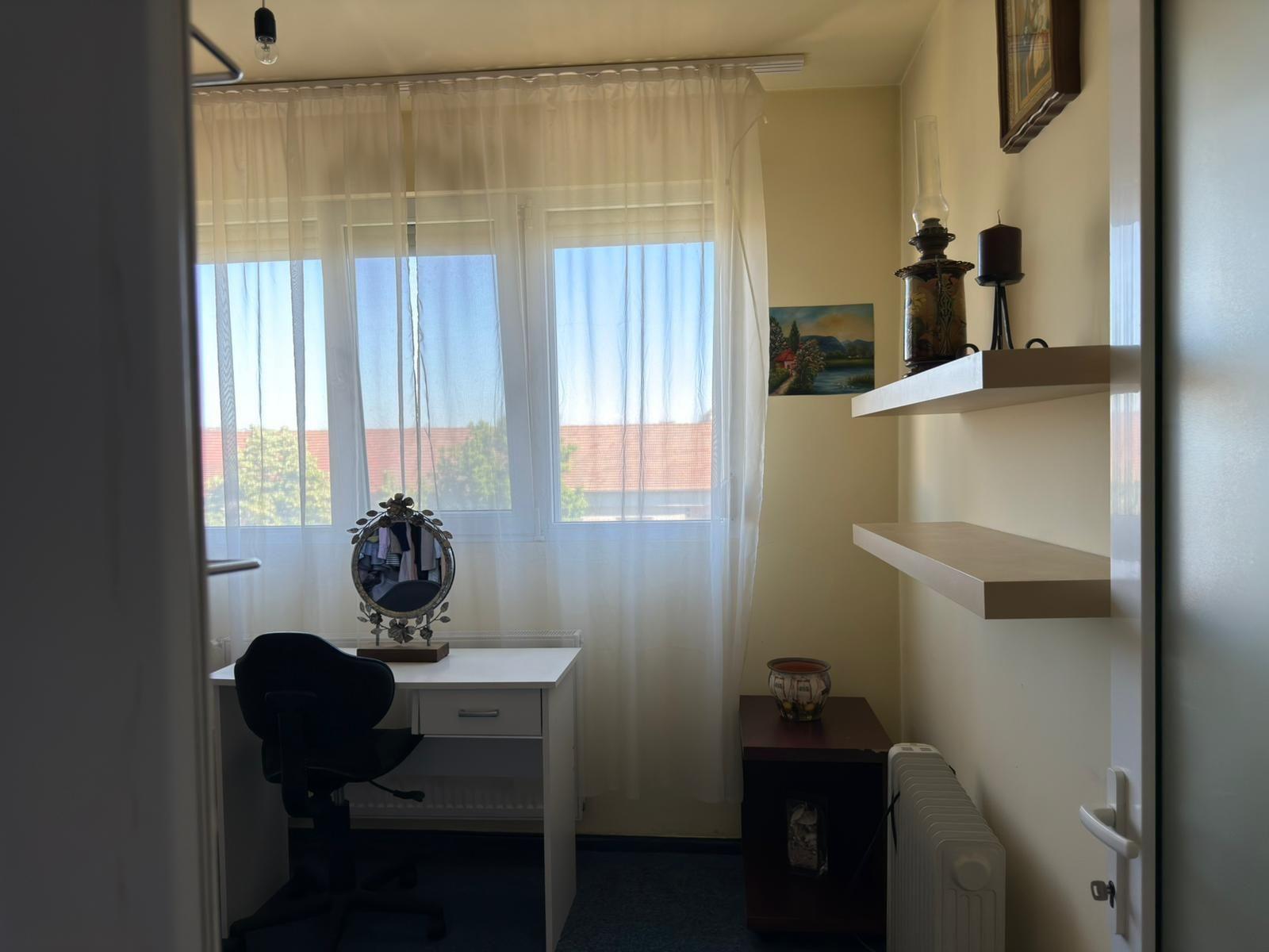 Ap 3 camere, decomandat,etaj 5 – zona Piața Rogerius.Pret 104.900 euro - 8