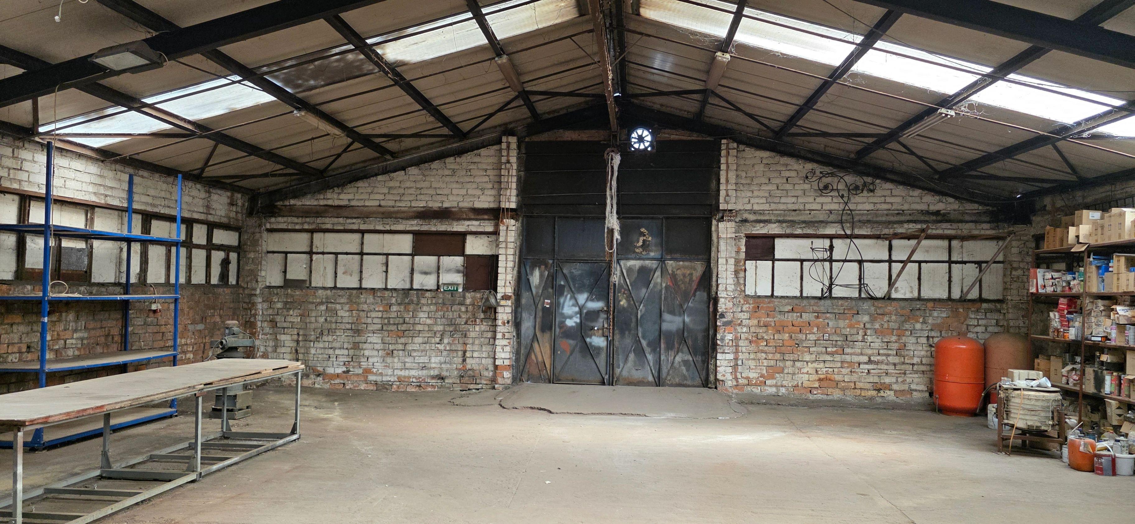 Hală de închiriat Sector 3 – Șos. Industriilor – 290 mp - 3
