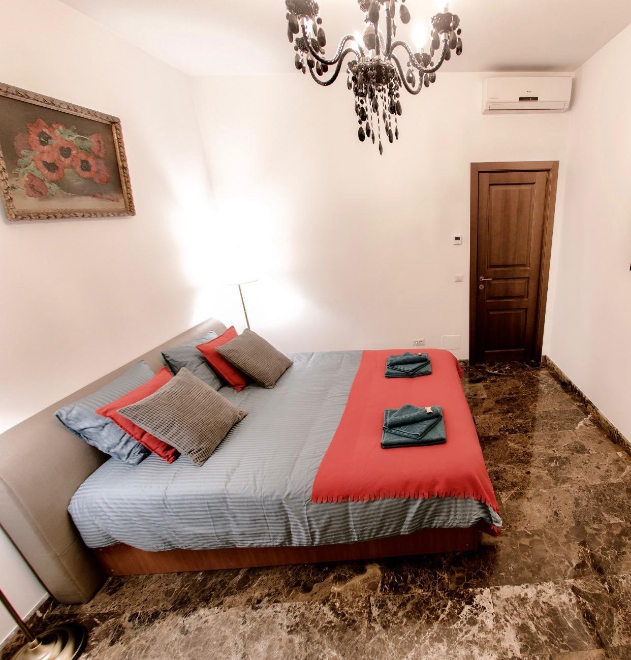 Universitate apartament 5 camere 220 mp de inchiriat - 14