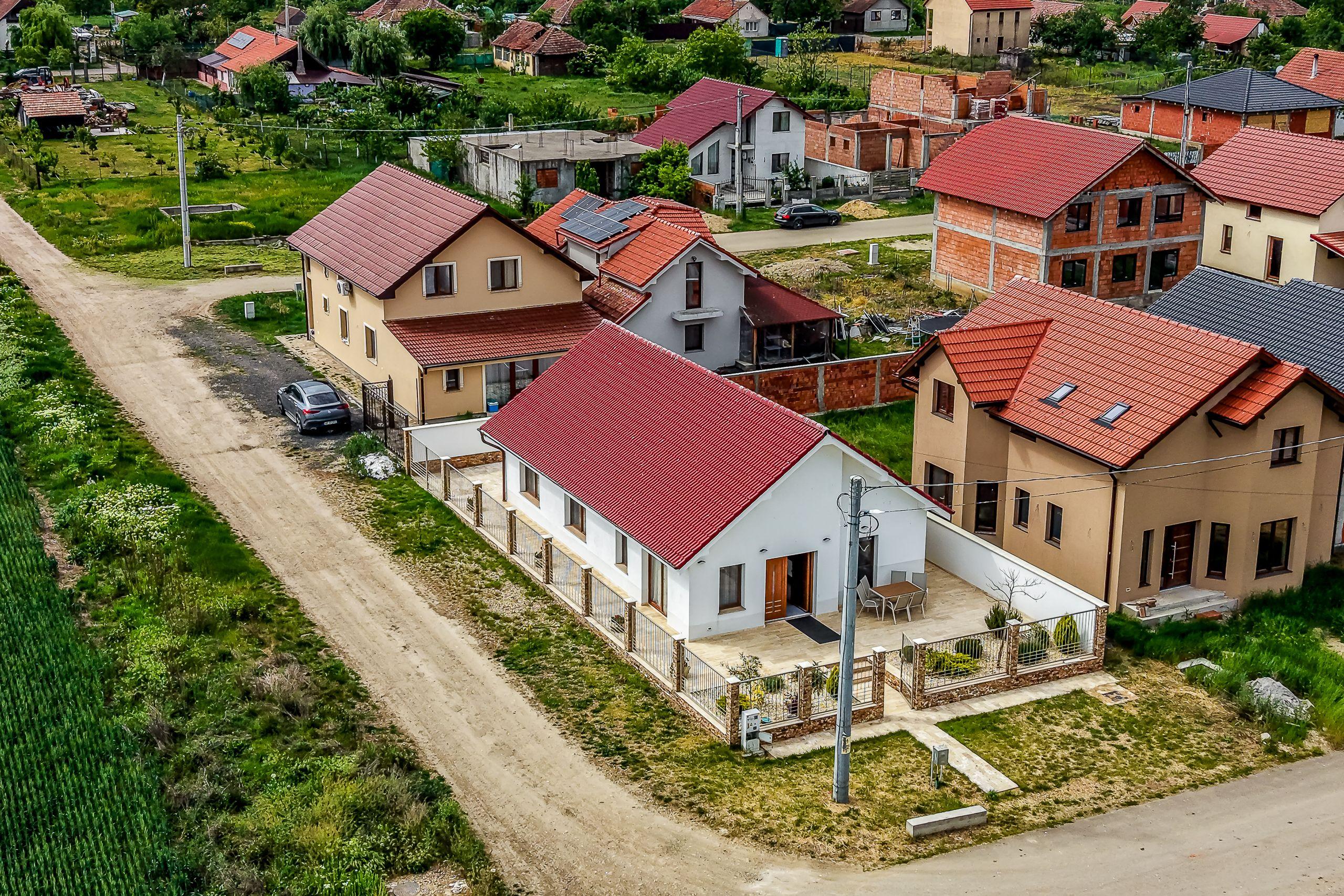 Casă nouă la cheie, gata de mutat, în Tisa Nouă, la 14 km de Arad - 3
