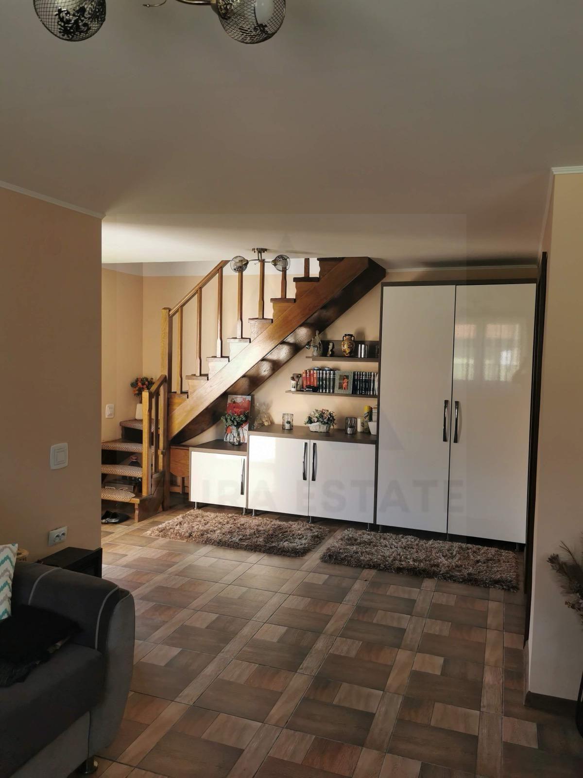 Casa individuala 3 camere teren liber 1250 mp grădină 1400 mp in Colun - 1