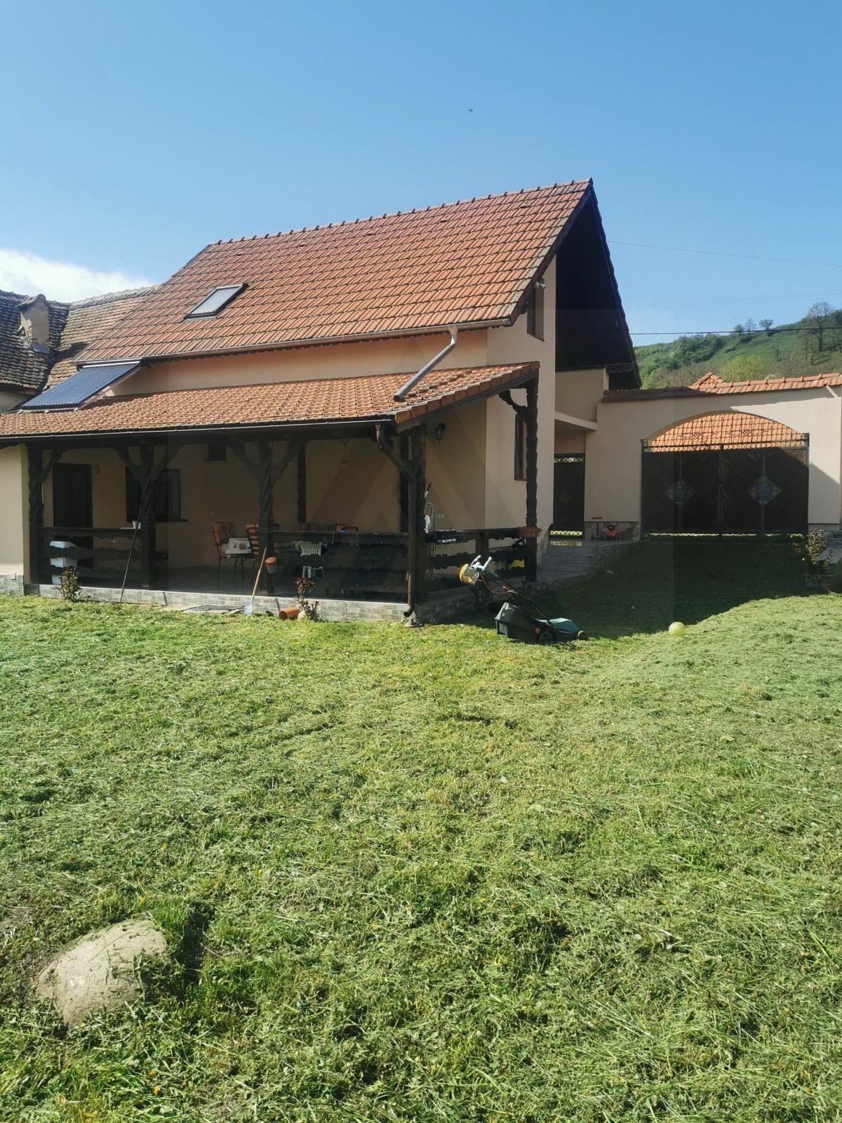 Casa individuala 3 camere teren liber 1250 mp grădină 1400 mp in Colun - 2