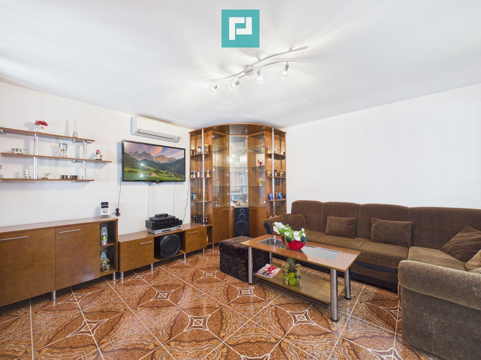 Casă complet modernizată, P+1 în Buteni, Arad - 4