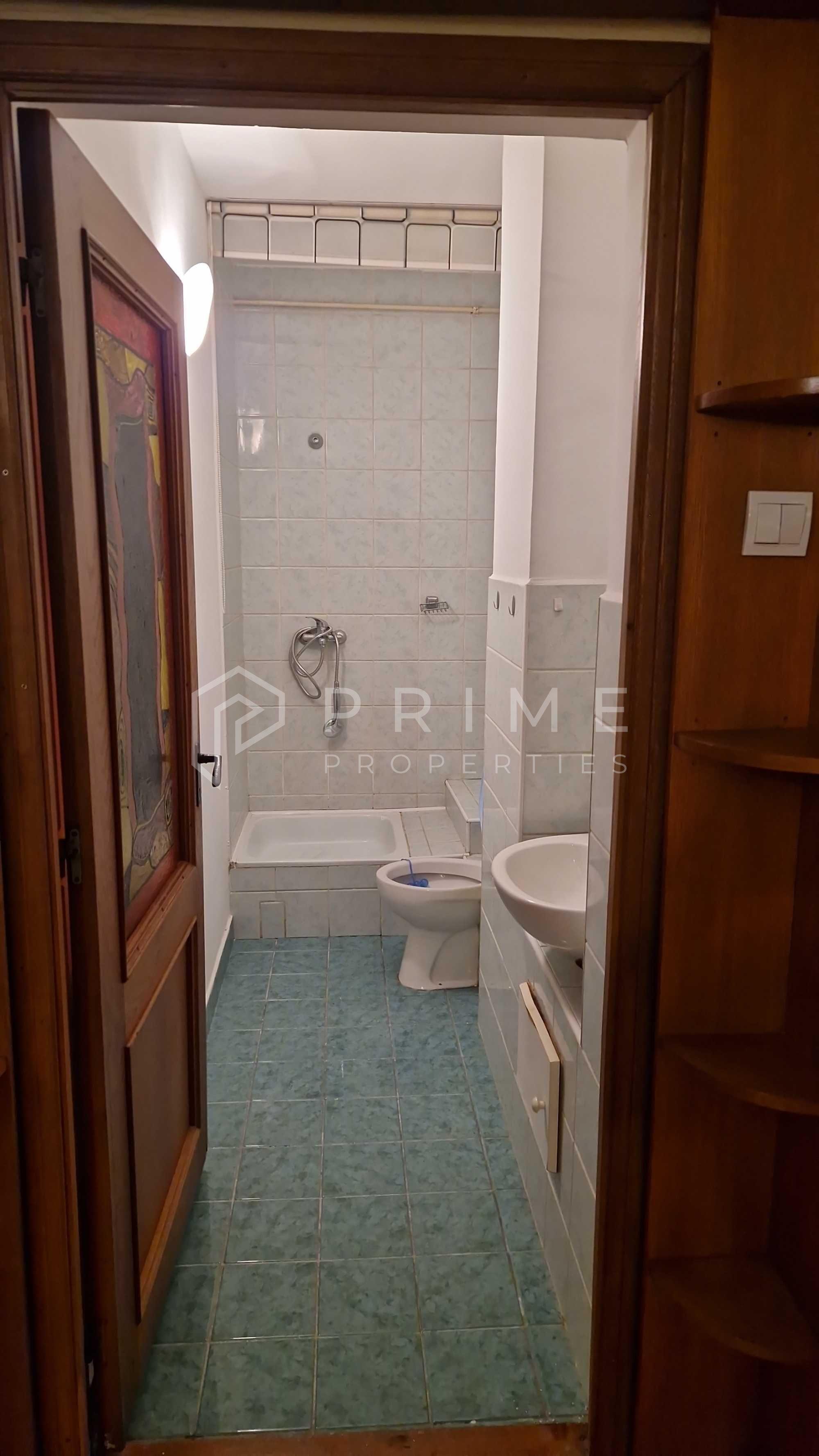 Apartament 3 camere – proaspăt renovat – zona 7 Noiembrie - 8